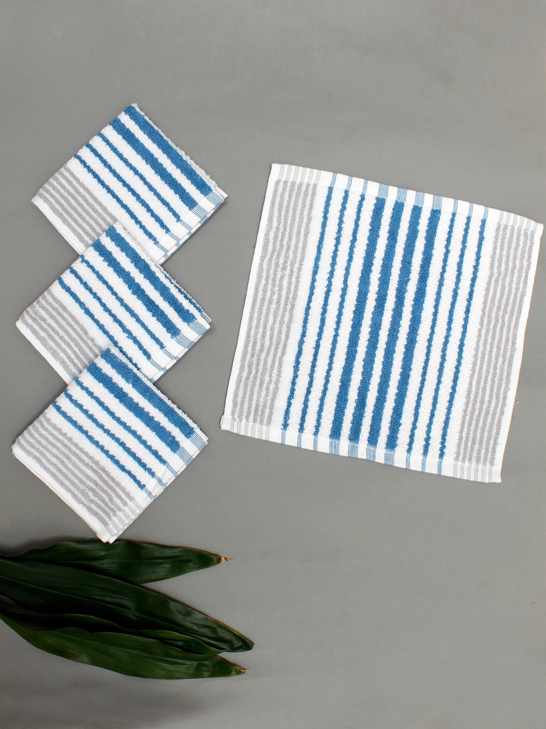 

AVI Living Blue & White 4 Pieces Striped 650 GSM Pure Cotton Face Towels