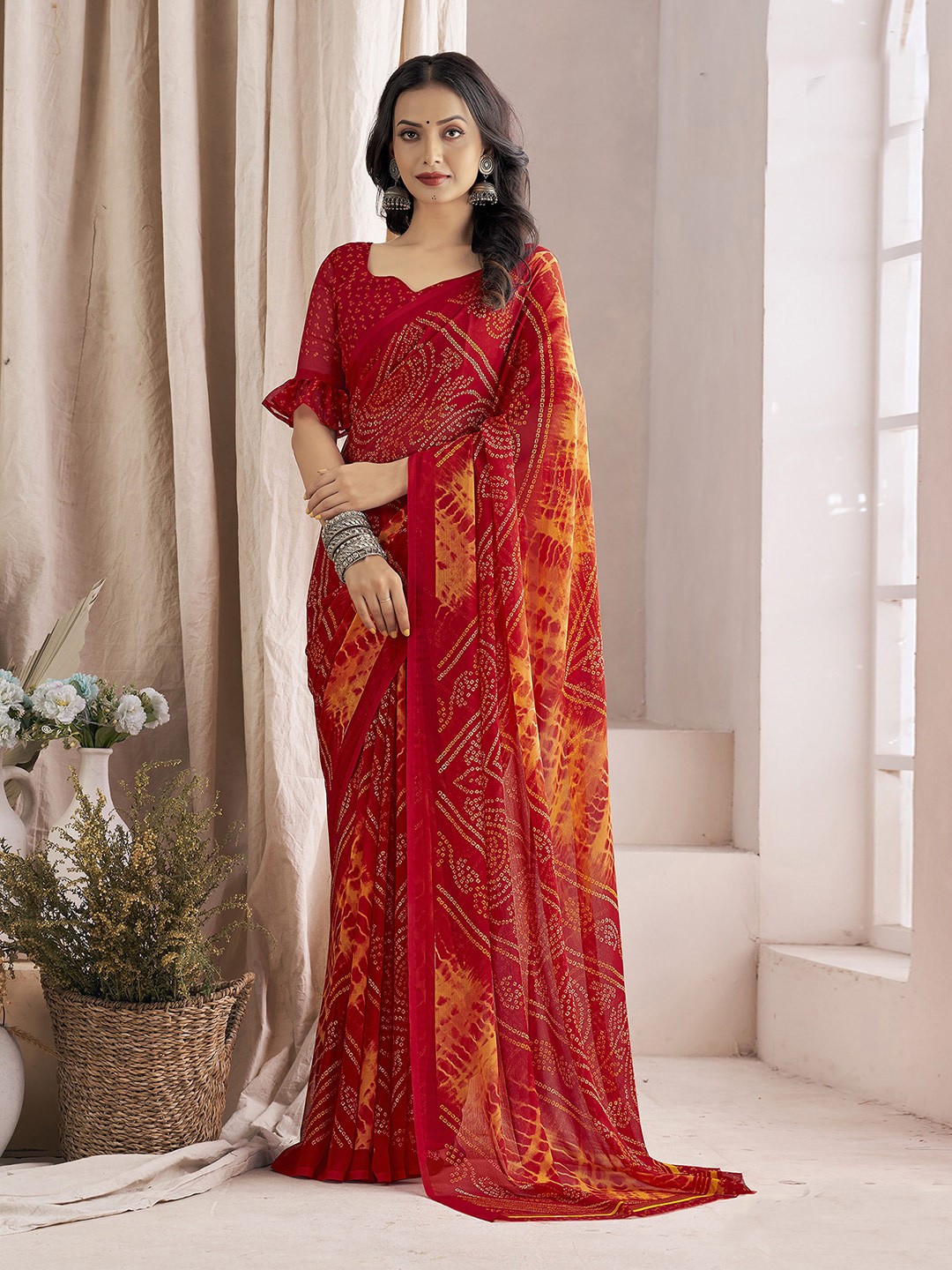 

Mitera Bandhani Printed Saree, Red