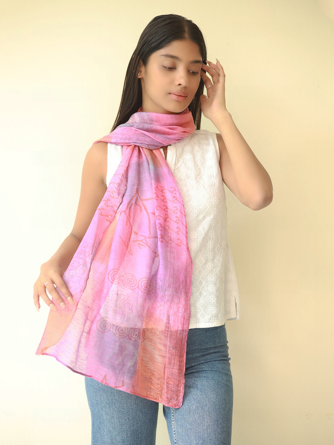 

Ayesha Women Pink & Orange Printed Scarf