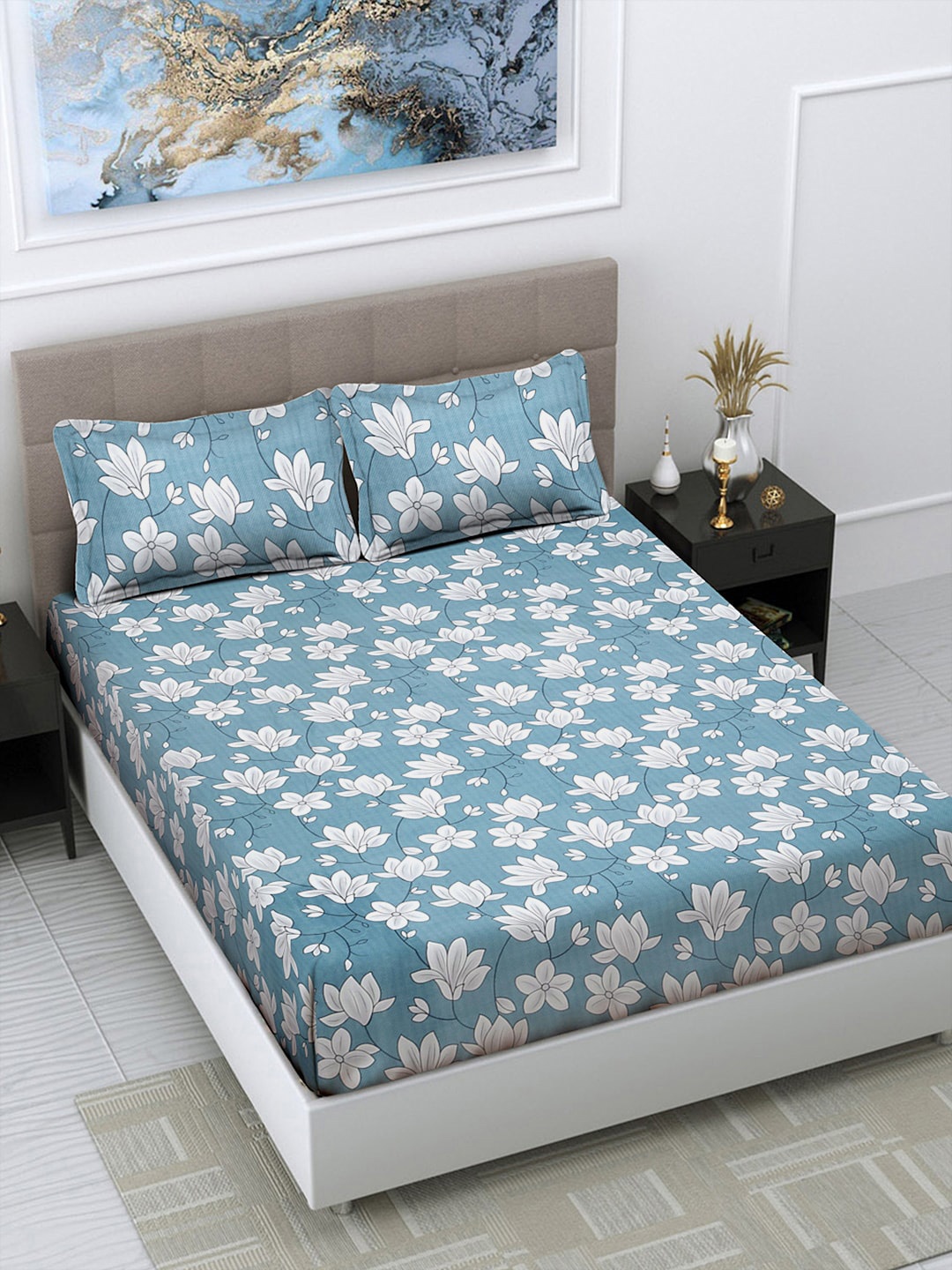 

FABINALIV Blue & White Floral Print 300 TC Fitted Super King Bedsheet & 2 Pillow Covers