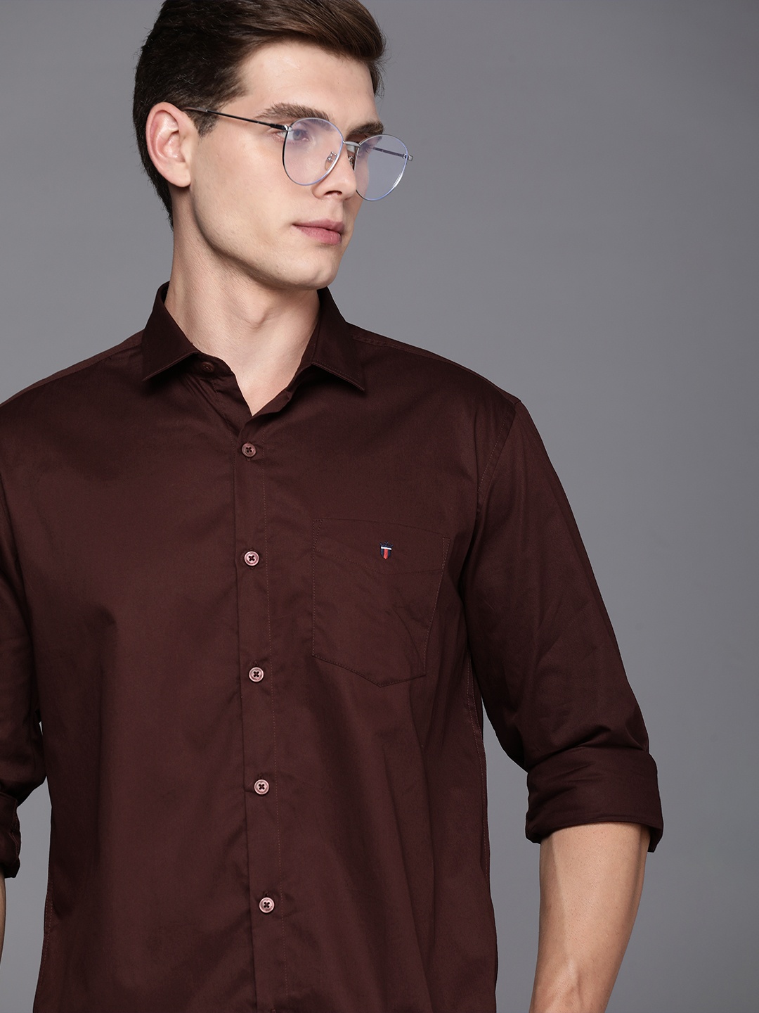 

Louis Philippe Sport Slim Fit Opaque Pure Cotton Casual Shirt, Coffee brown