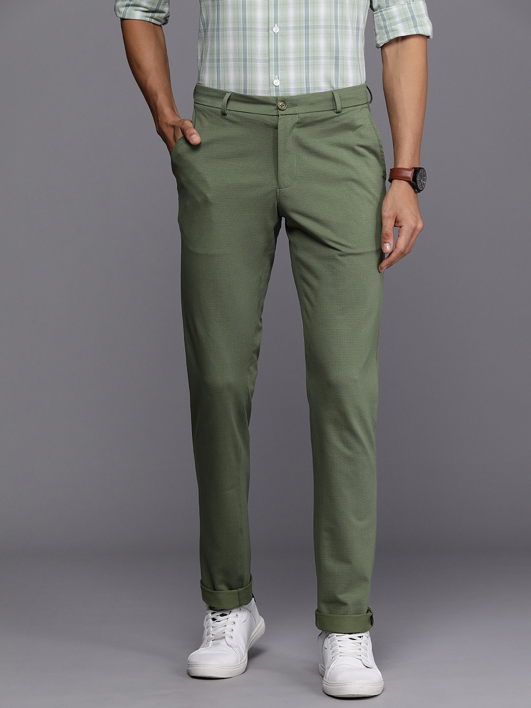 

Louis Philippe Sport Men Solid Slim Fit Trousers, Olive