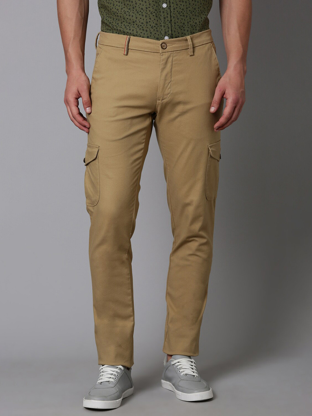

Louis Philippe Sport Men Slim Fit Low-Rise Cargo Trousers, Khaki