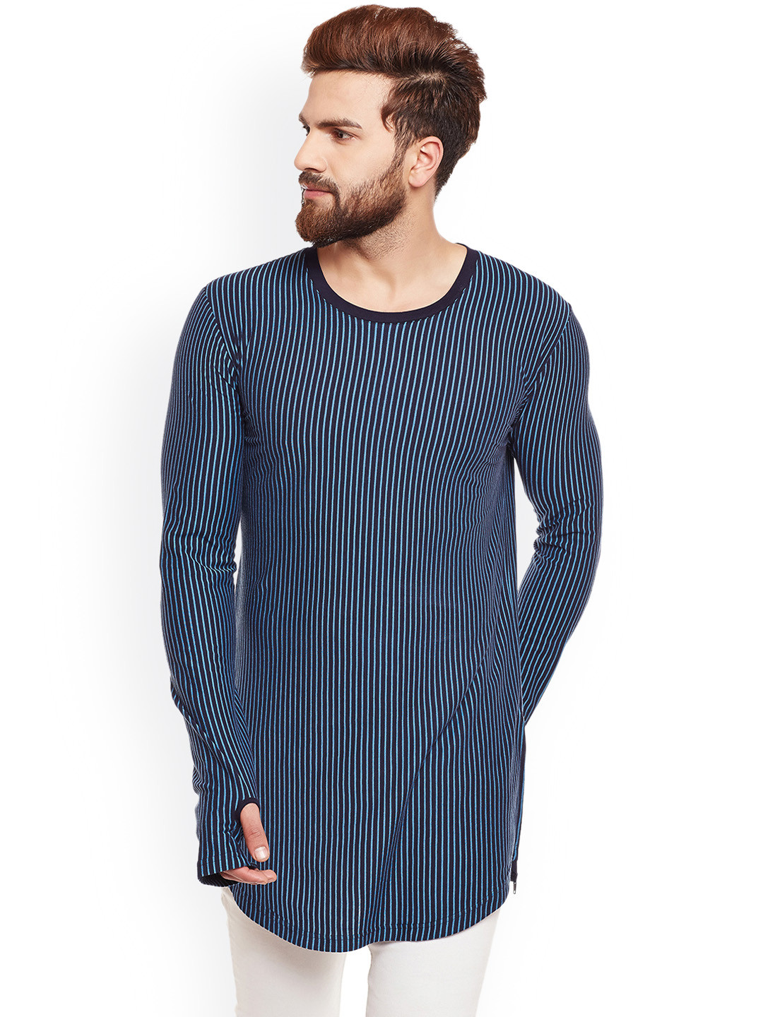 

Hypernation Men Navy Blue Striped Round Neck T-shirt