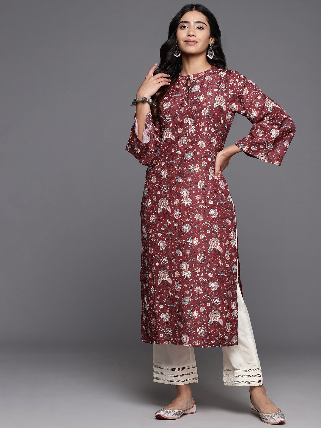 

Varanga Winter Floral Printed Flared Sleeves Straight Woolen Kurta, Maroon