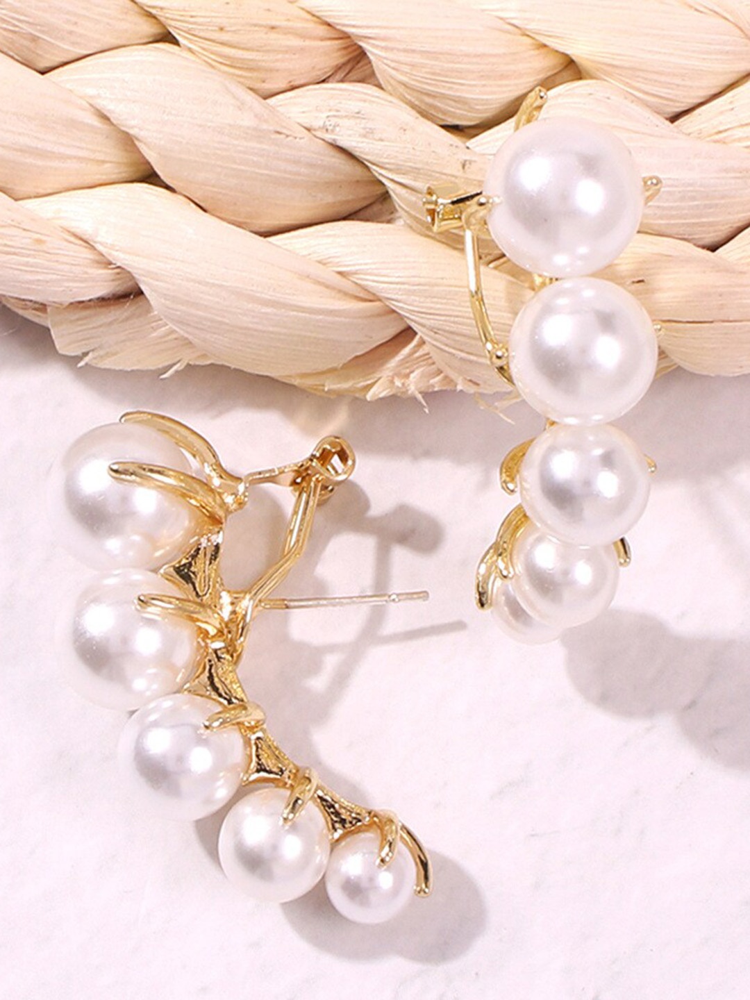 

VIEN Leaf Shaped Pearls Ear Cuff Earrings, Gold