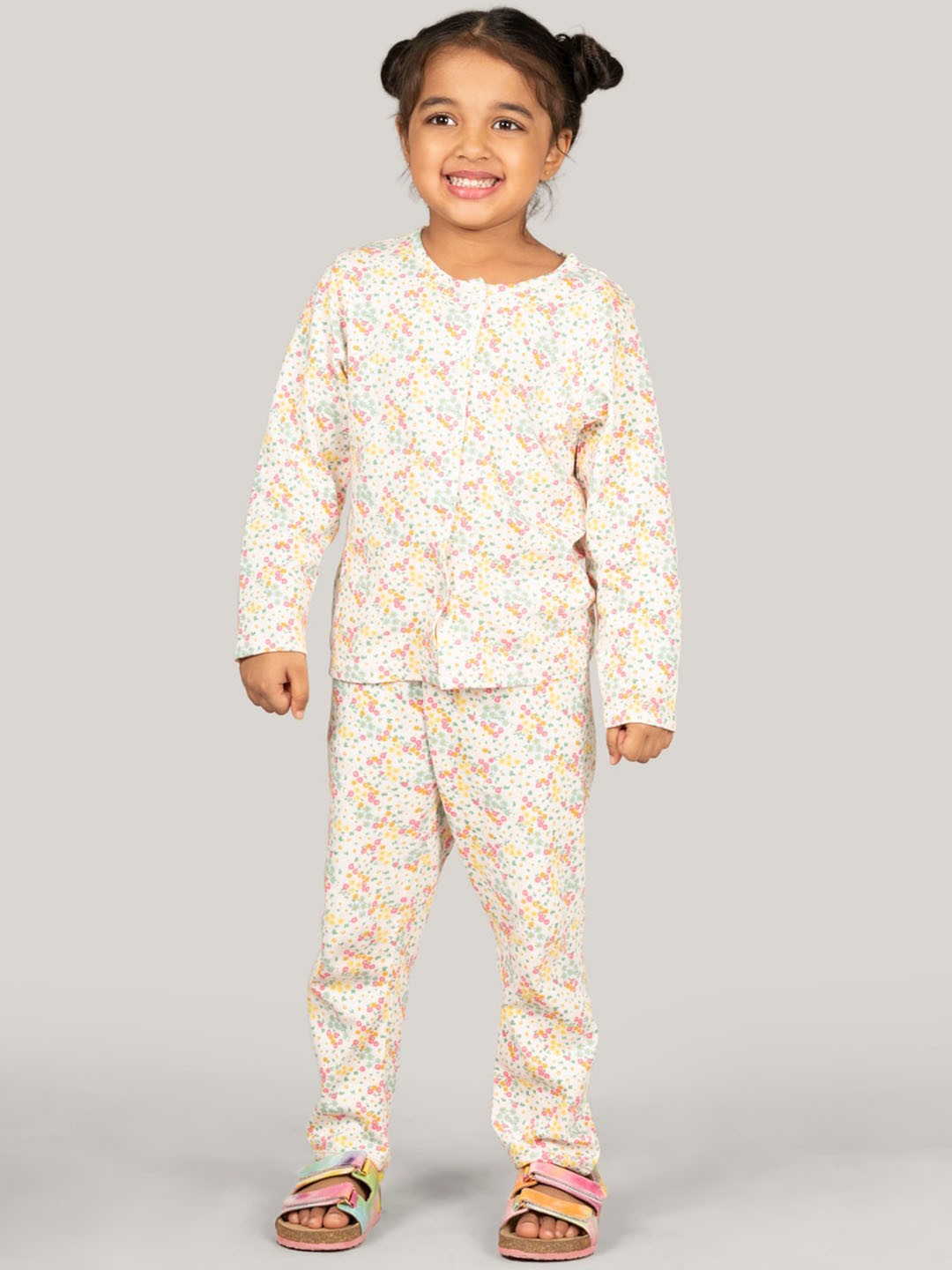 

Zalio Girls Floral Printed Pure Cotton Night suit, Off white