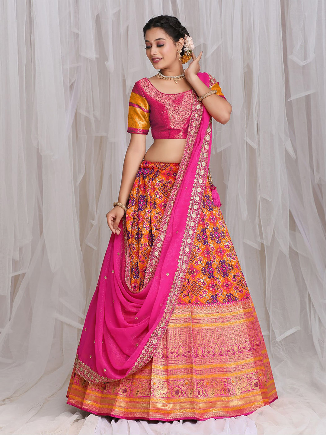 

HALFSAREE STUDIO Woven Design Semi Stitched Lehenga & Unstitched Blouse With Dupatta, Gold