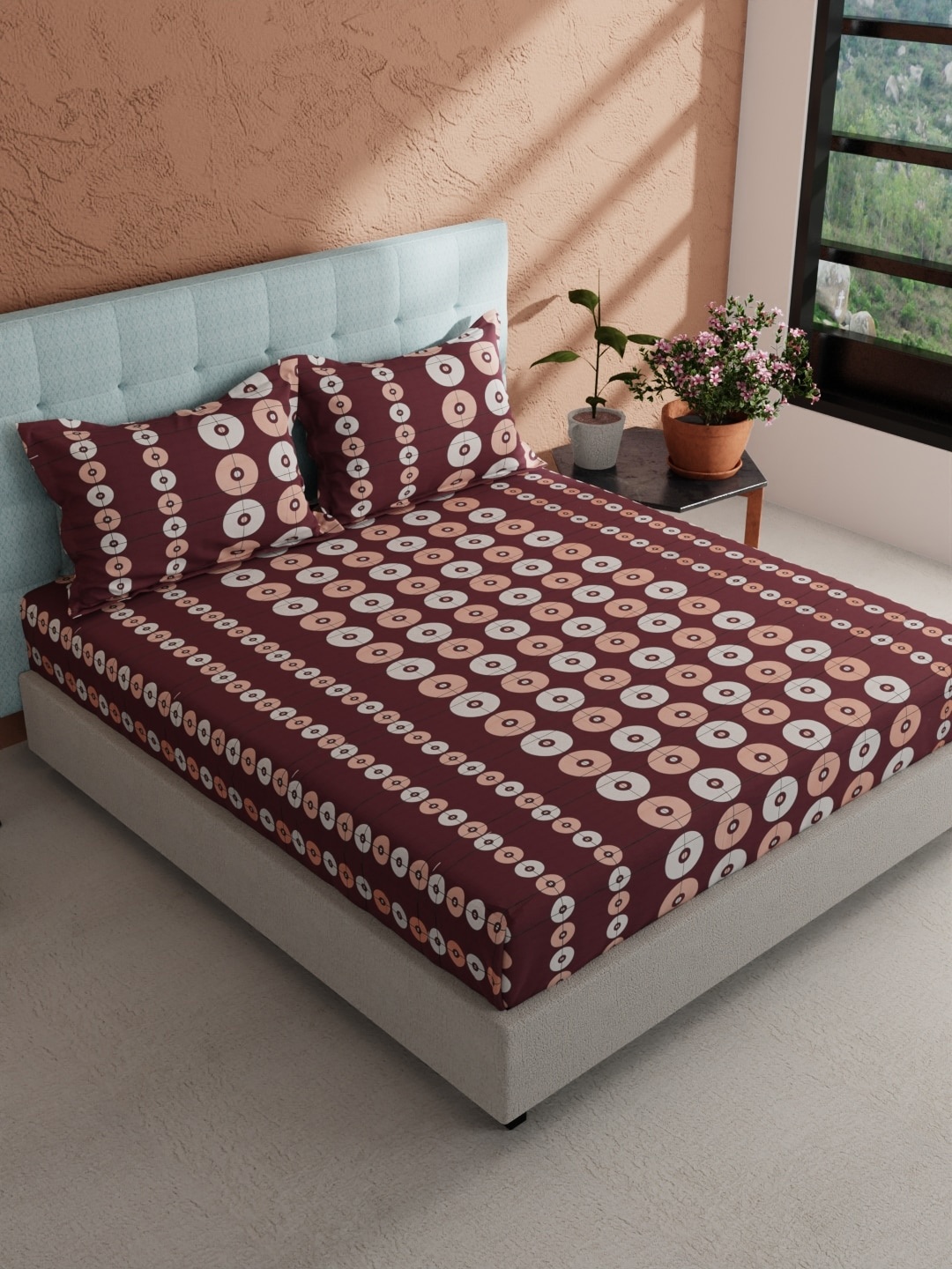 

BIANCA Giodeno Red & White Geometric Cotton 144 TC King Bedsheet With 2 Pillow Covers