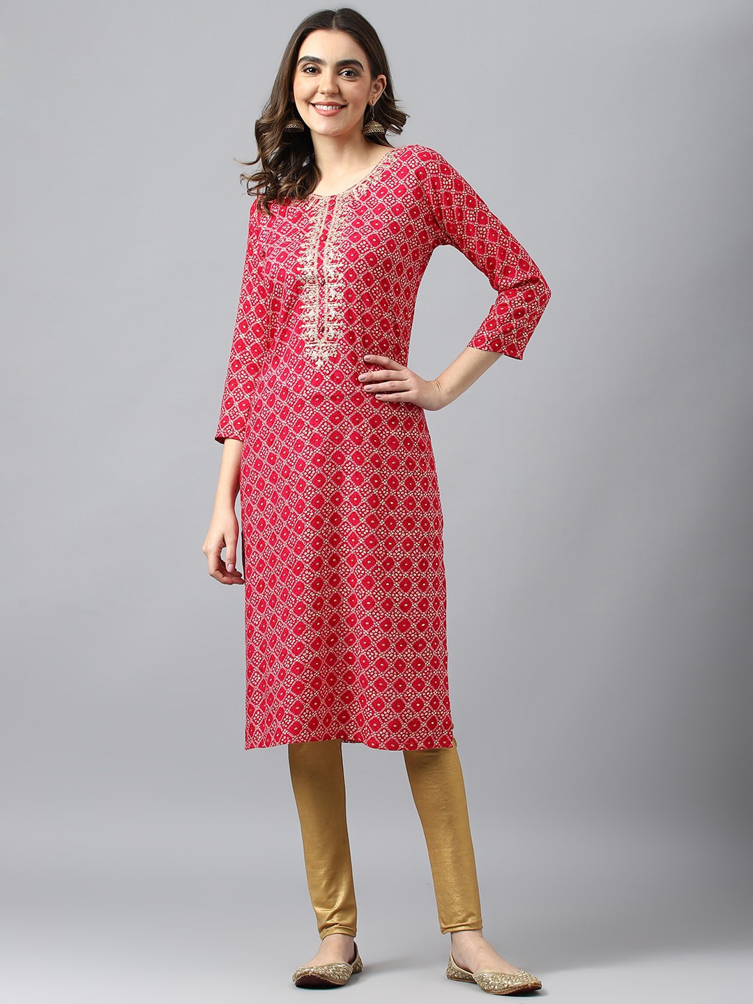 

Sangria Bandhani Printed Thread Work Straight Kurta, Pink