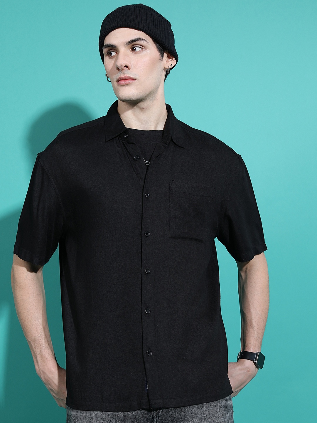 

HIGHLANDER Black Spread Collar Drop-Shoulder Sleeves Oversized Pocket Casual Shirt