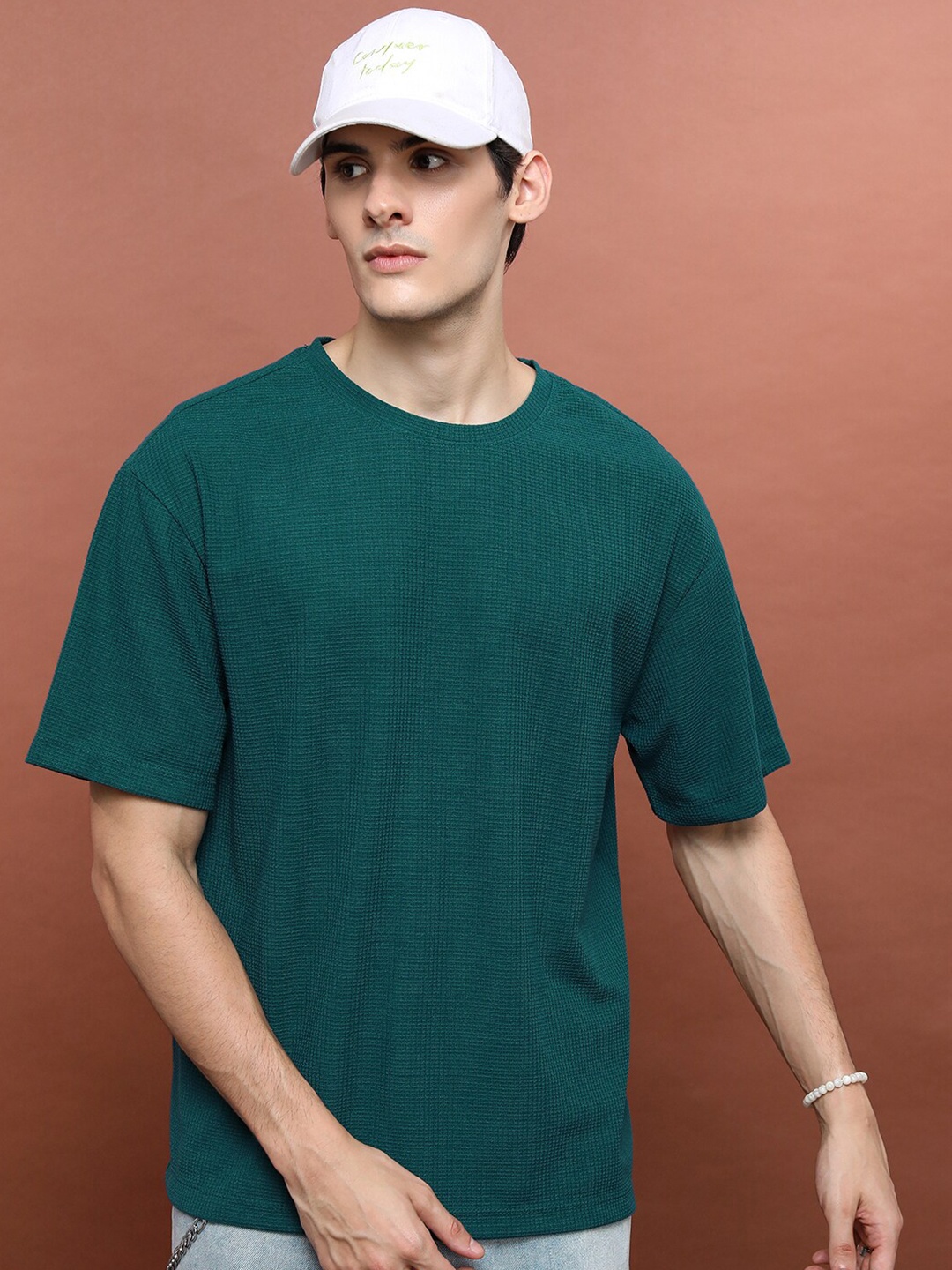 

HIGHLANDER Drop-Shoulder Sleeves Oversized Popcorn Structured T-shirt, Green