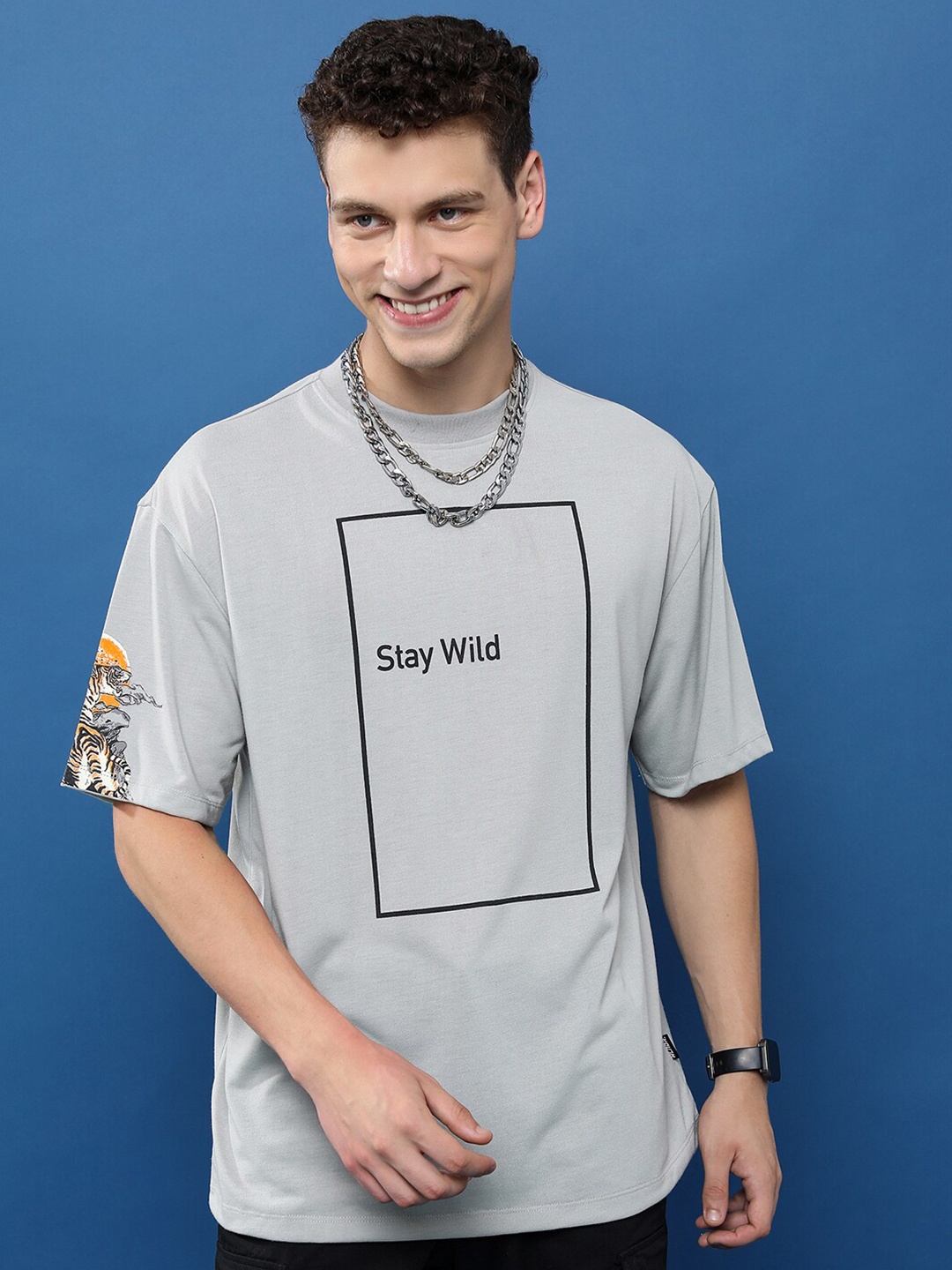 

HIGHLANDER Typography Printed Drop Shoulder Sleeves Oversized T-Shirt, Grey