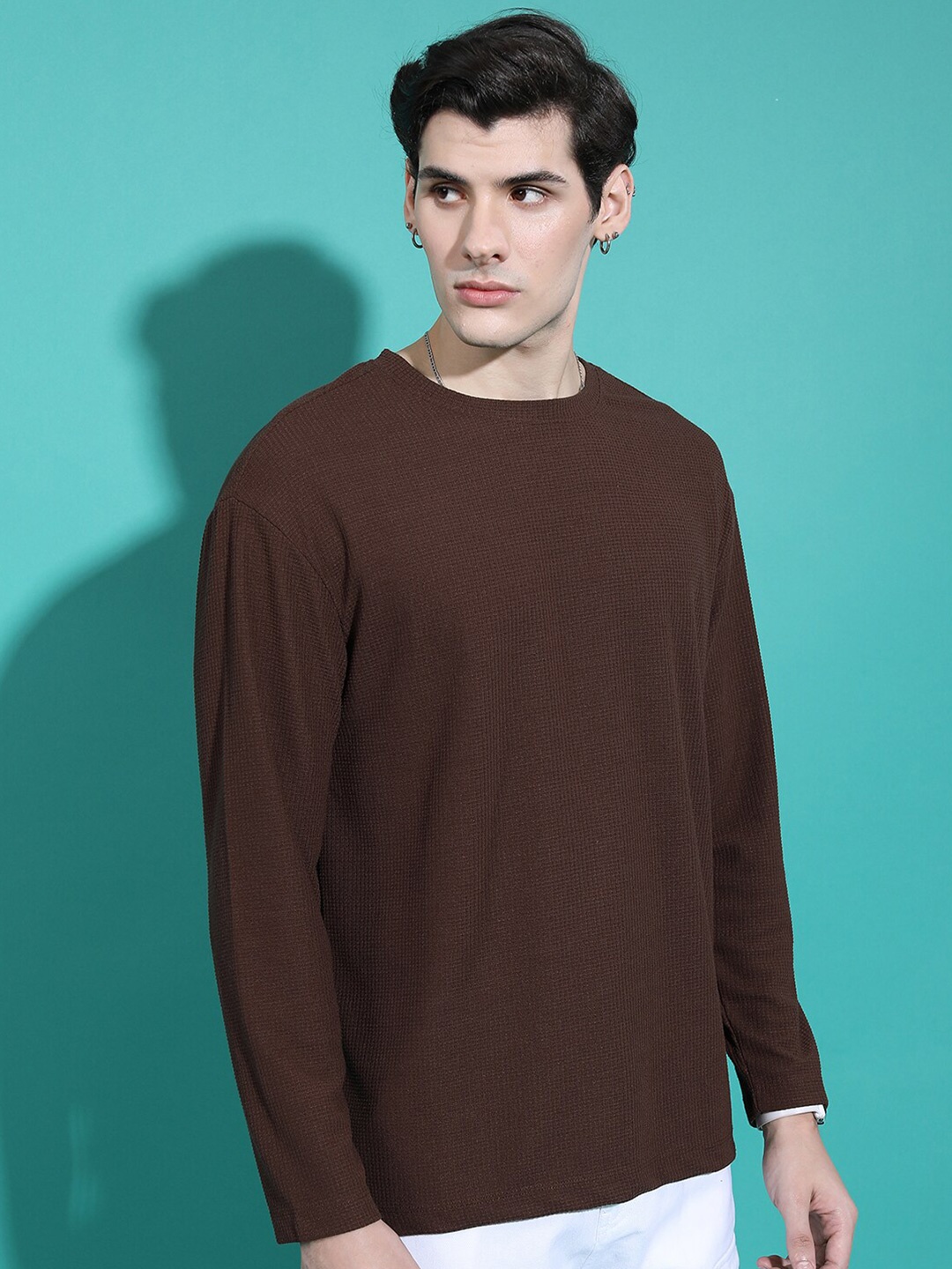 

HIGHLANDER Round Neck Oversized Popcorn Structured T-Shirt, Brown