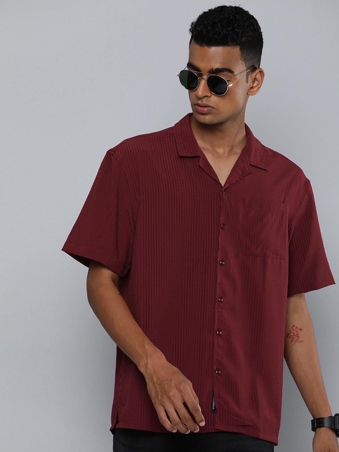 HIGHLANDER Cuban Collar Self-Striped Oversized Casual Shirt, Maroon