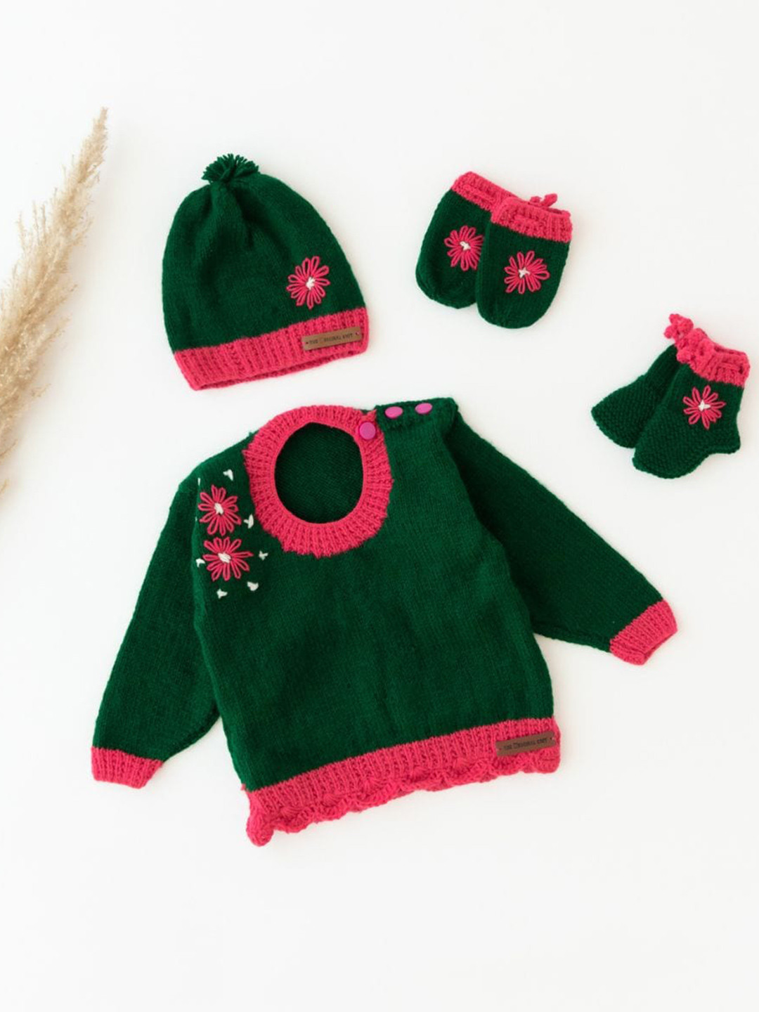 

The Original Knit Unisex Kids Green & Red Floral Pullover