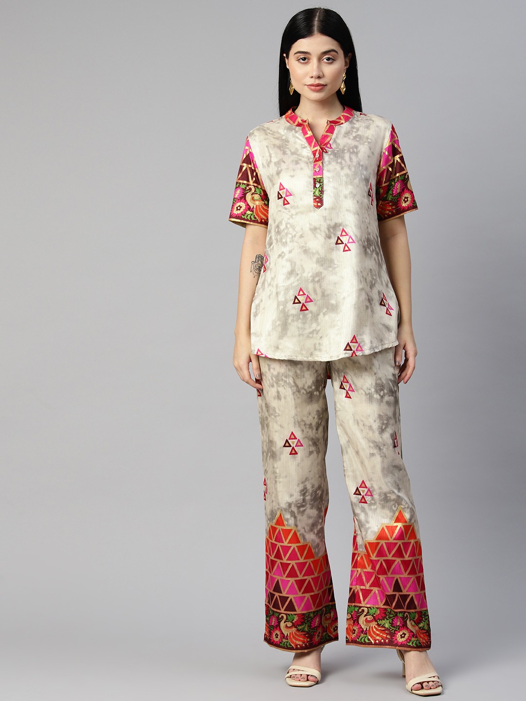 

Cottinfab Women Printed Top with Trousers, Beige
