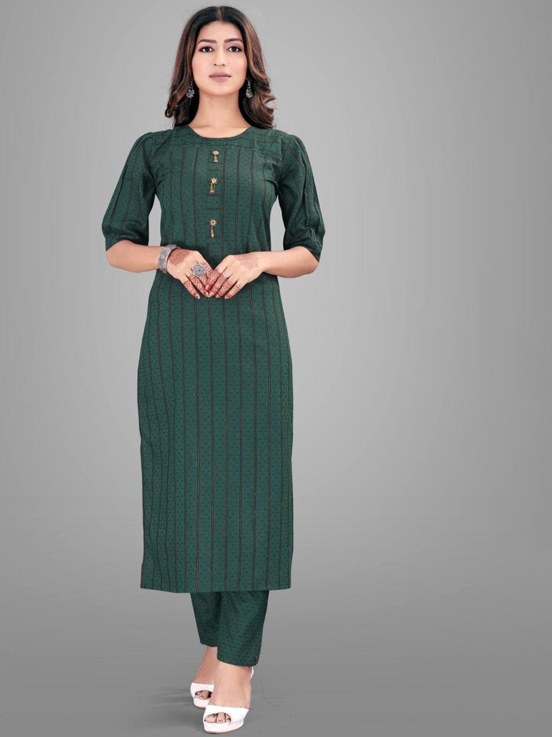 

WORIVOC Striped Straight Kurta With Trousers, Green