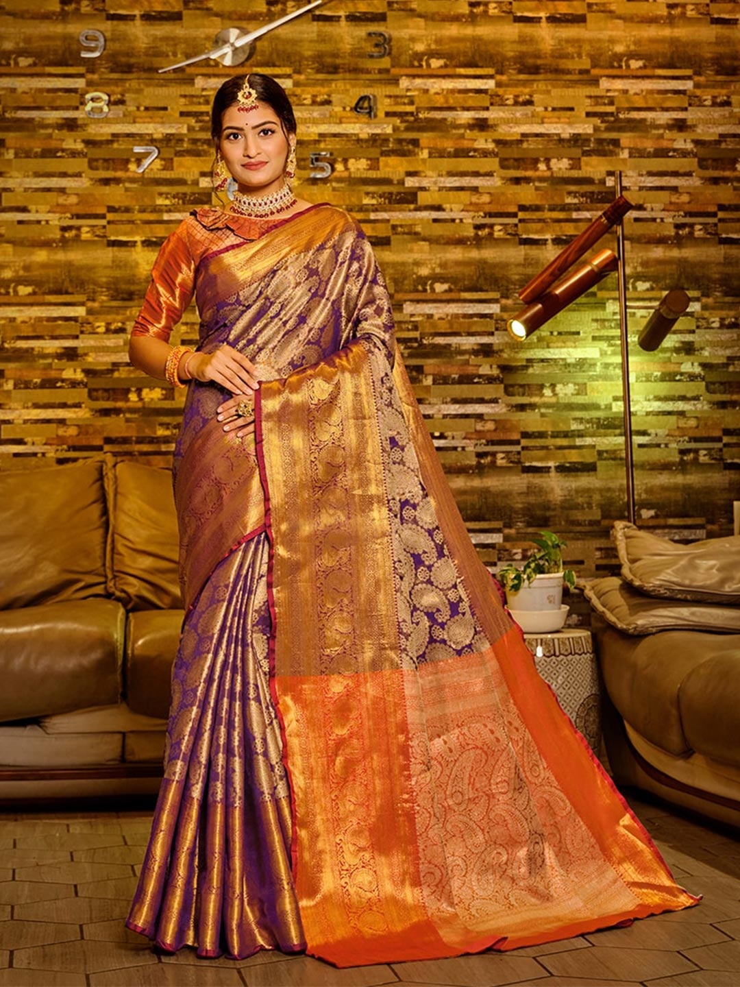 

JUST FASHION Paisley Woven Design Zari Detail Kanjeevaram Saree, Lavender