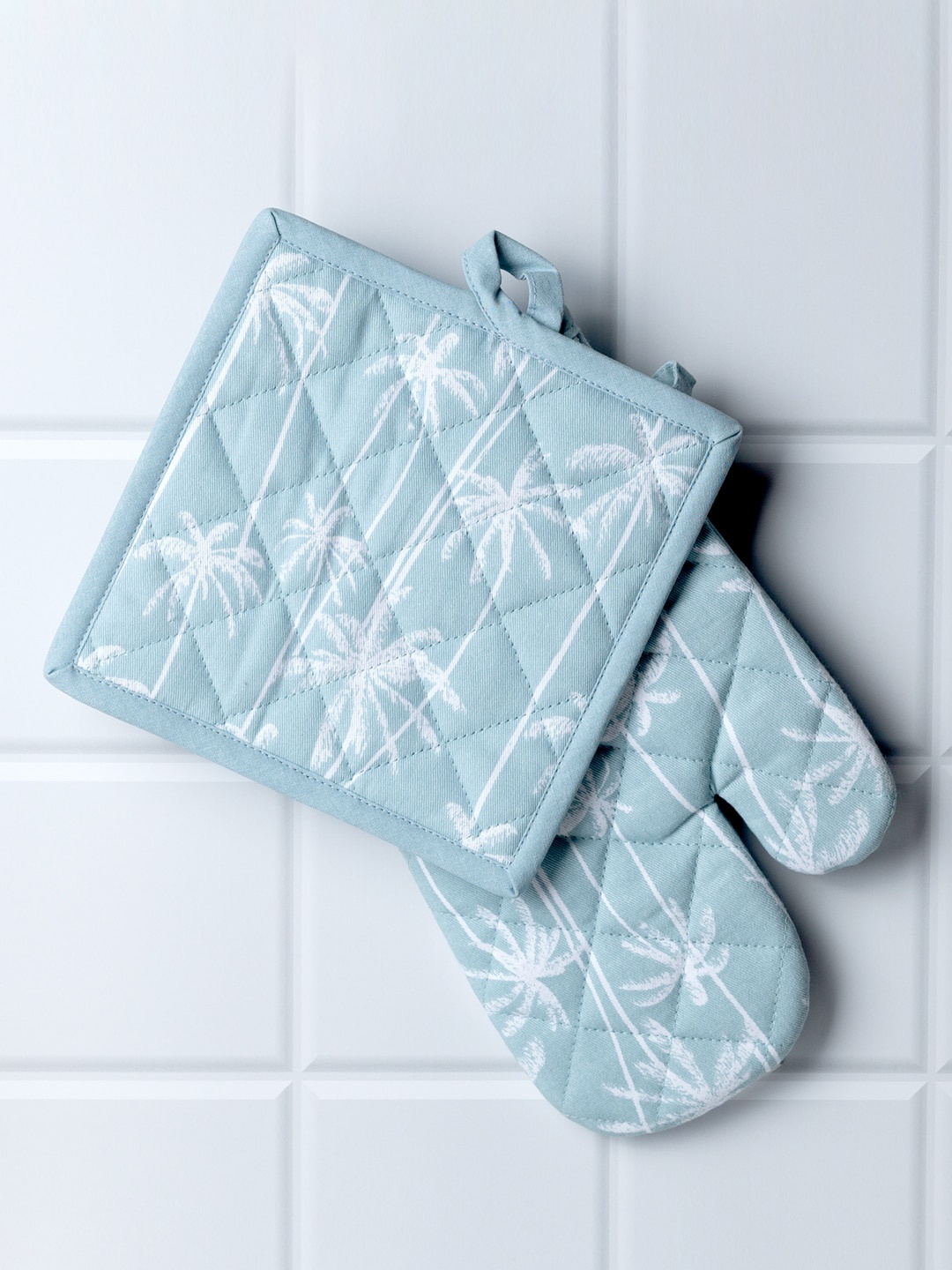 

Anko Blue & White Printed Pure Cotton Oven Glove With Pot Holder