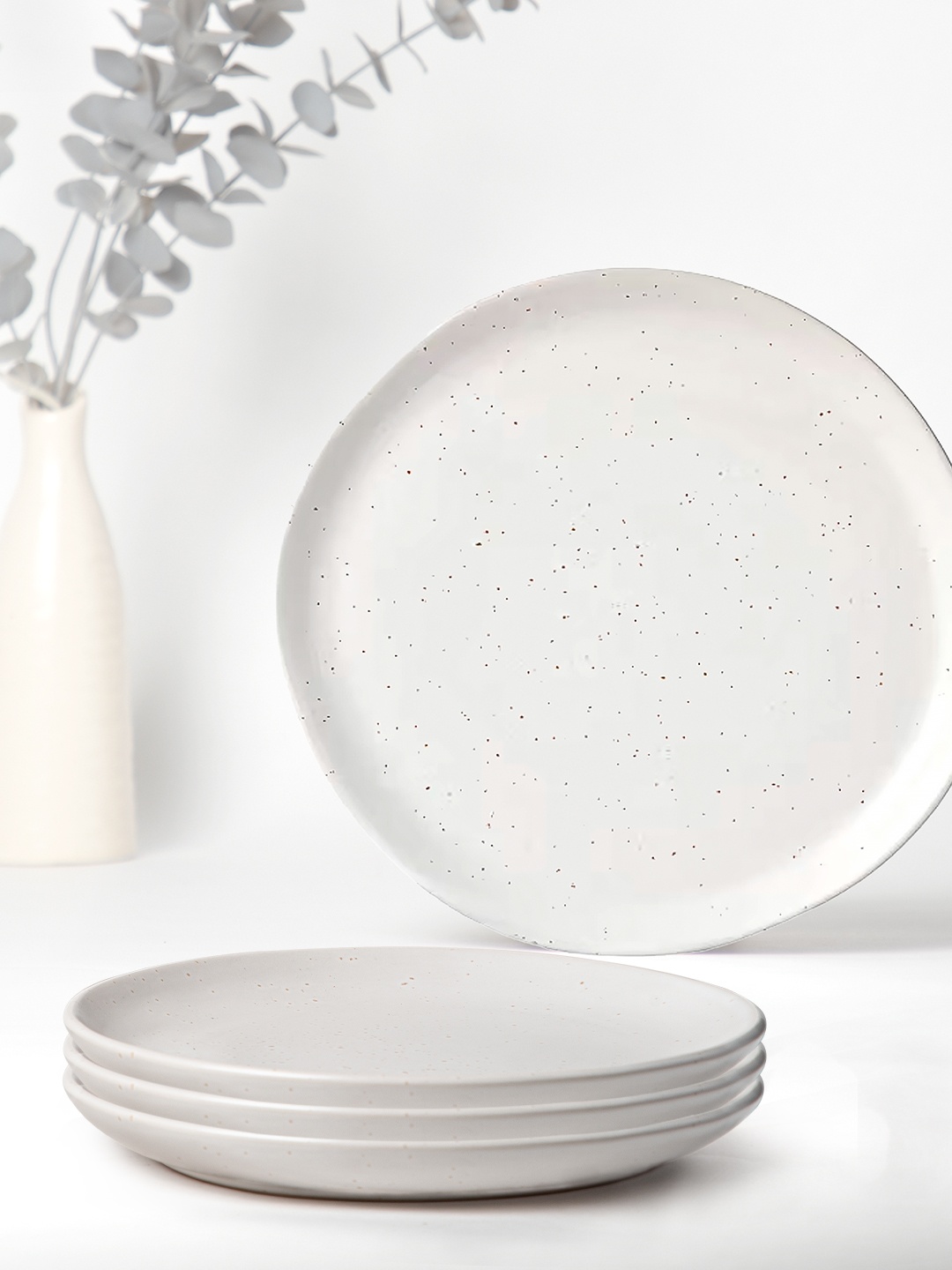 

Anko White 4 Pieces Stoneware Glossy Plates