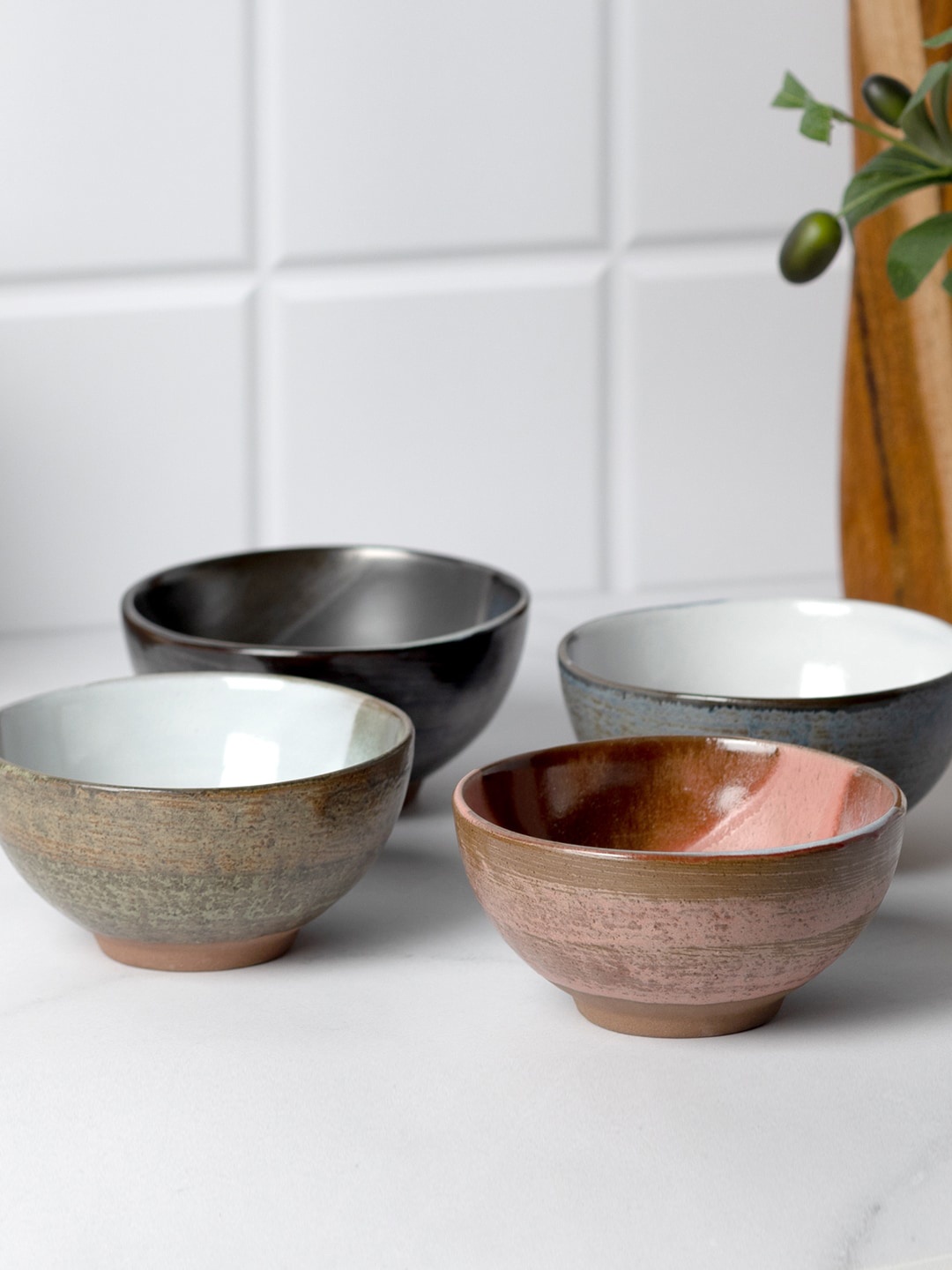 

Anko Brown & White 4 Pieces Printed Terracotta Glossy Bowls