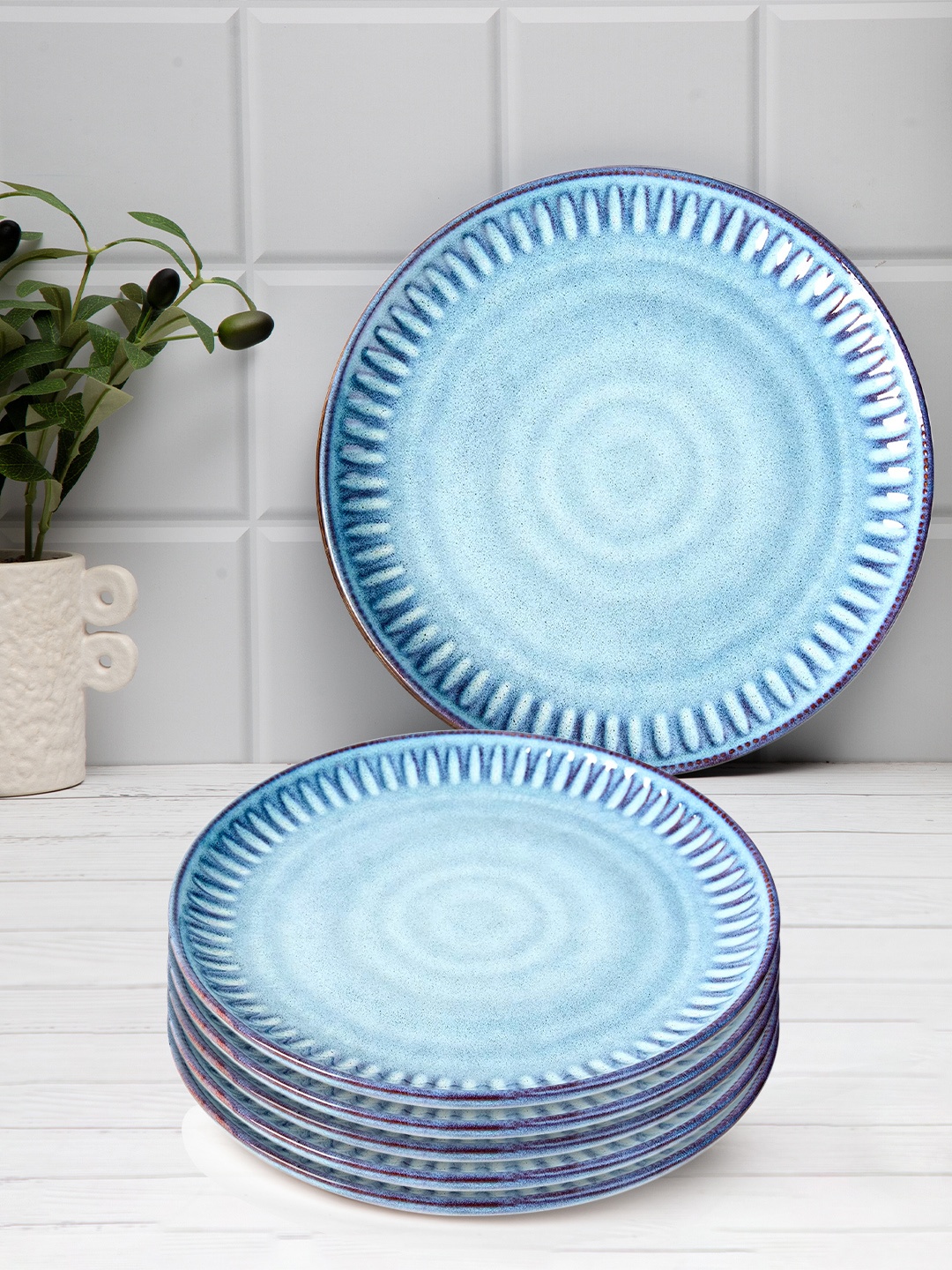 

Anko Blue & Black 6 Pieces Printed Stoneware Glossy Plates