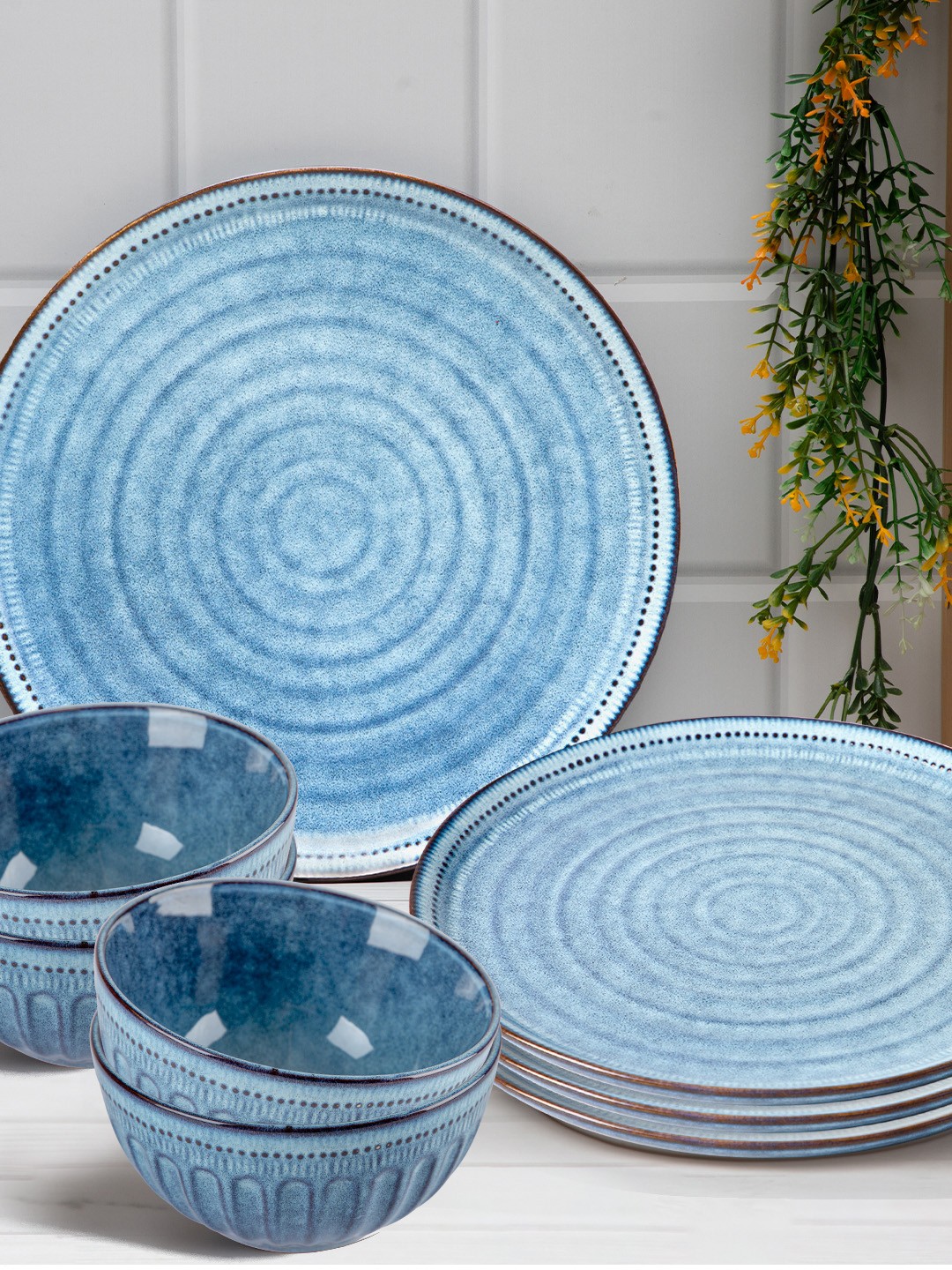 

Anko Blue & Black 8 Pieces Printed Stoneware Glossy Dinner Set