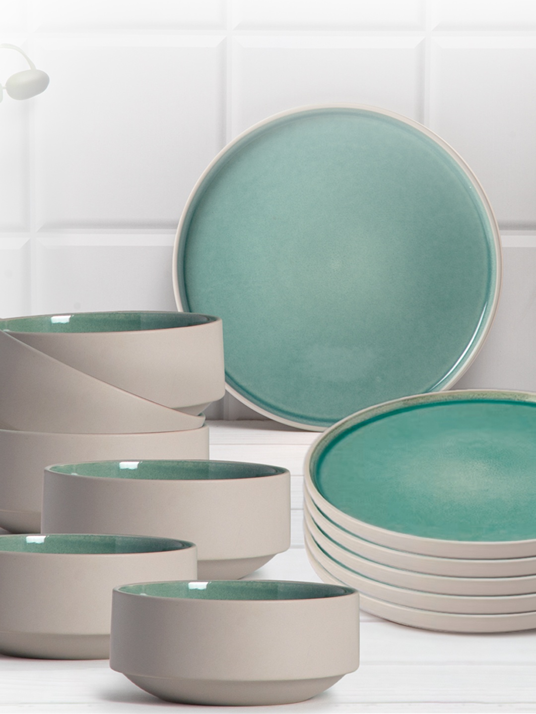 

Anko Green & Cream 12 Pieces Stoneware Glossy Dinner Set