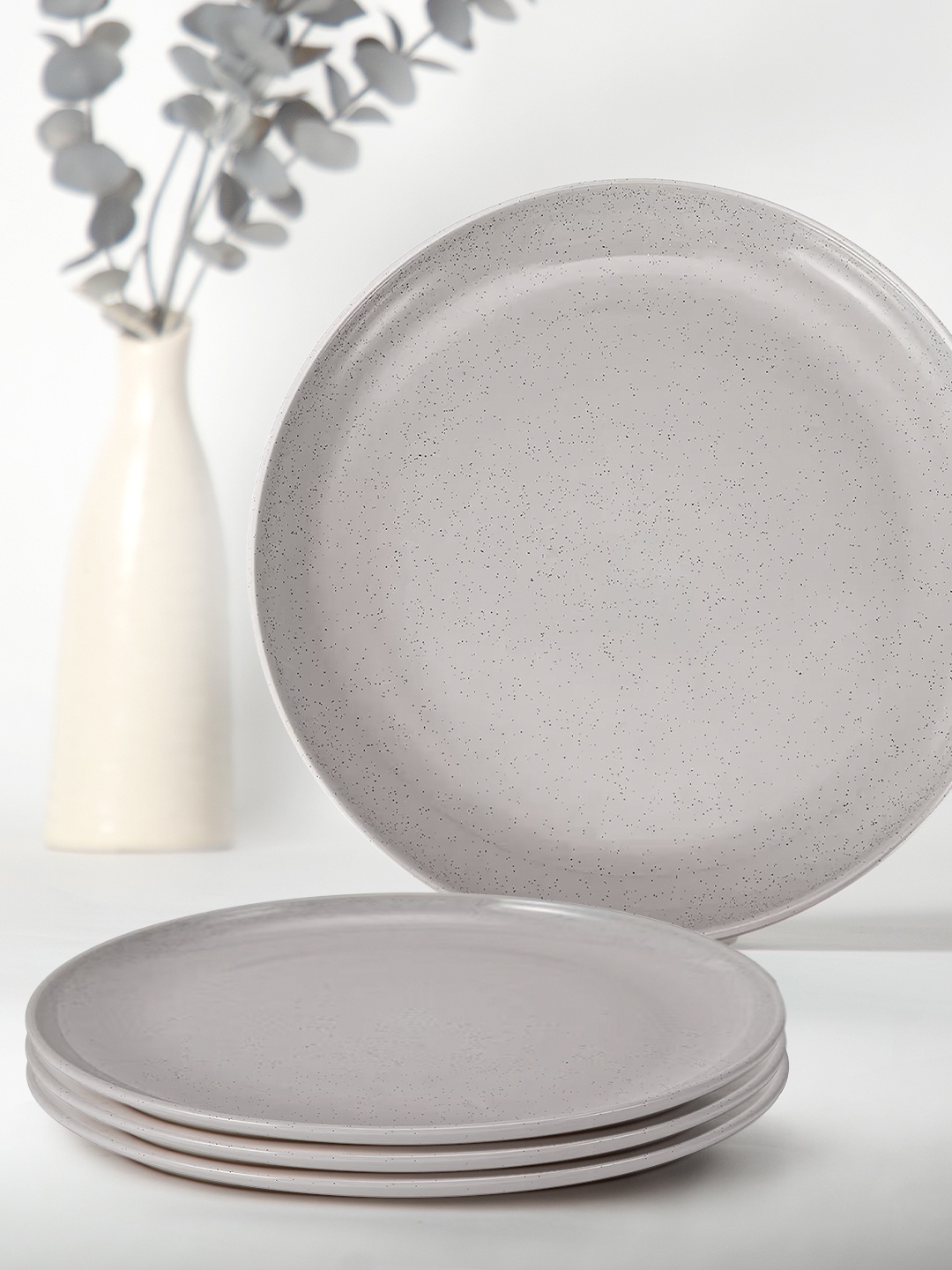 

Anko Beige & Black 4 Pieces Printed Stoneware Glossy Dinner Plates