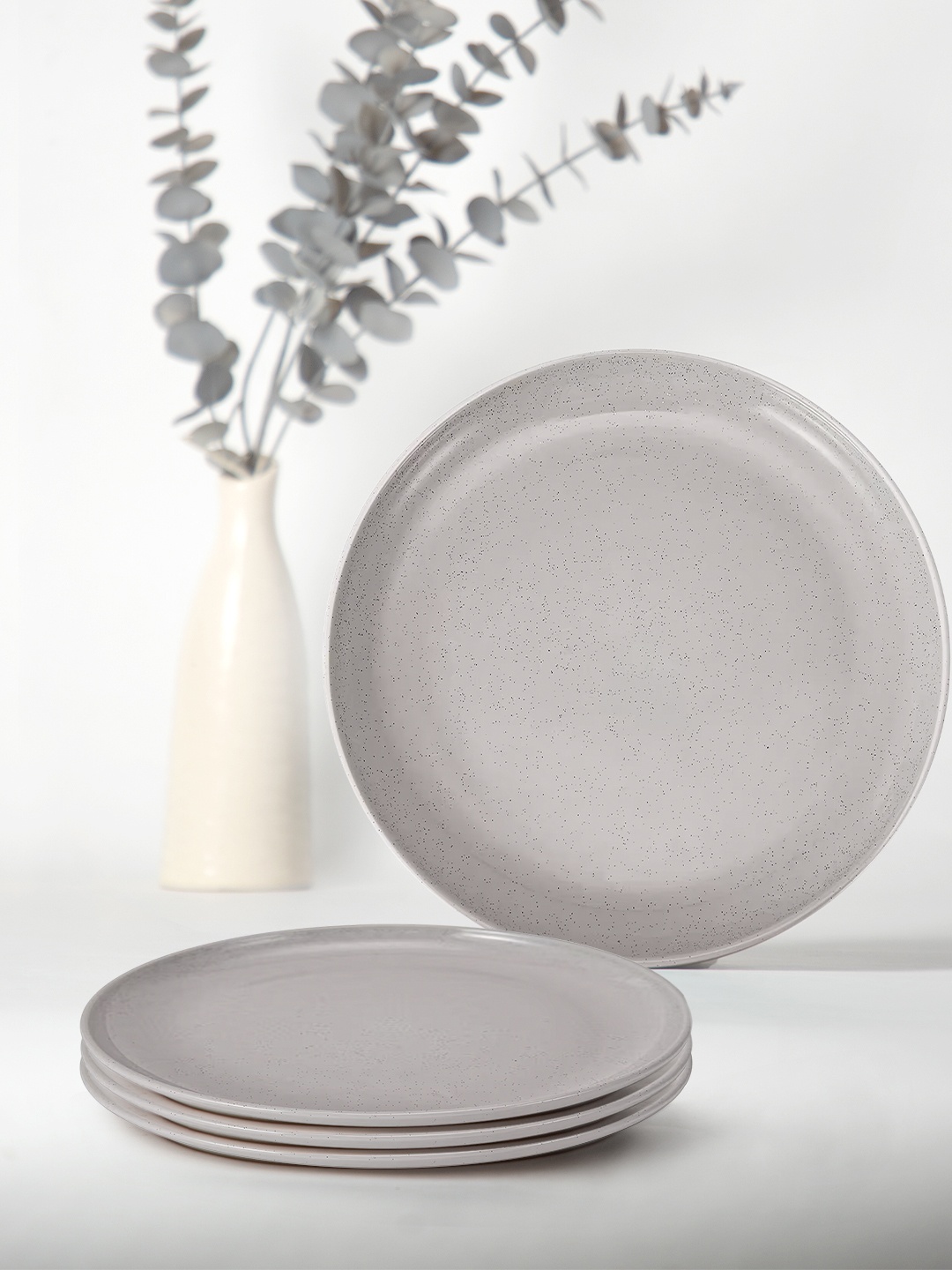 

Anko White 4 Pieces Stoneware Matte Plates