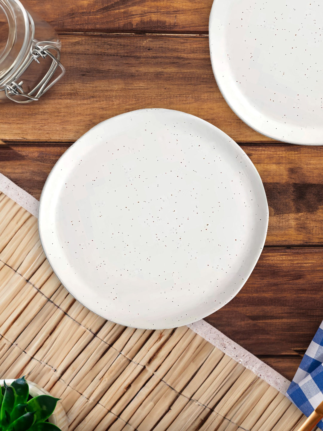 

Anko White & Black 2 Pieces Printed Stoneware Matte Plates