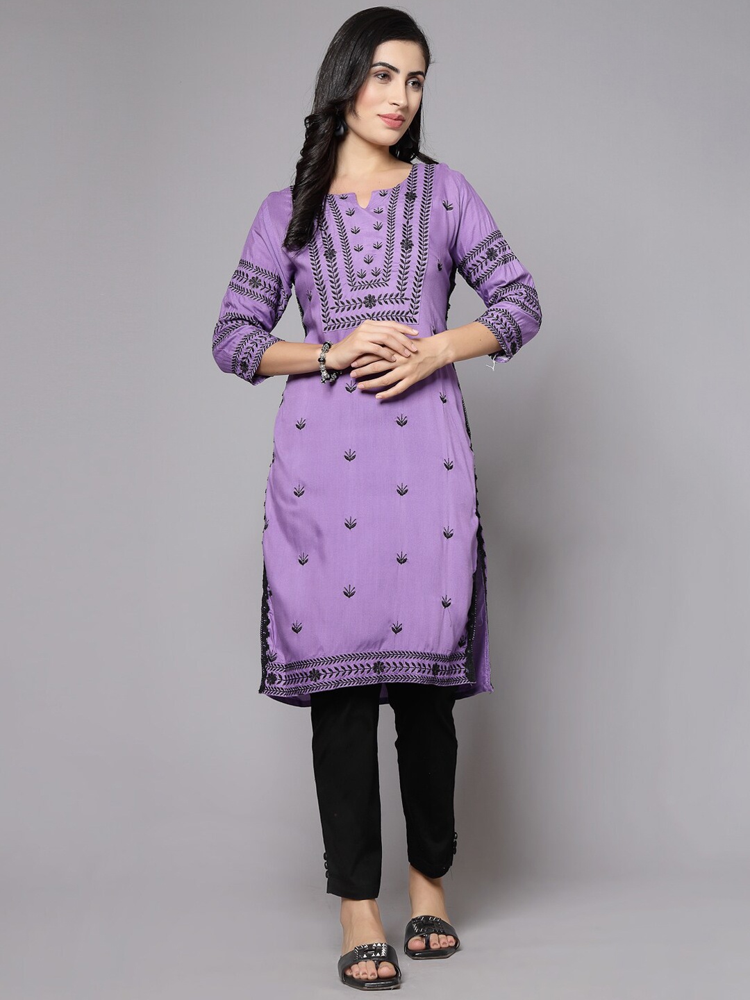 

KALINI Ethnic Motifs Embroidered Chikankari Straight Kurta, Purple