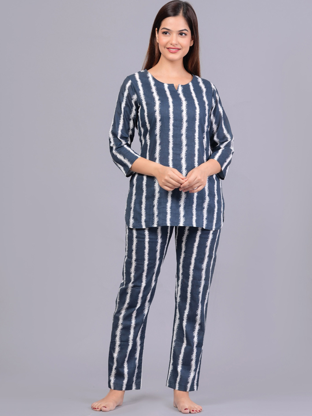 

Bachuu Striped Top With Pyjamas, Grey