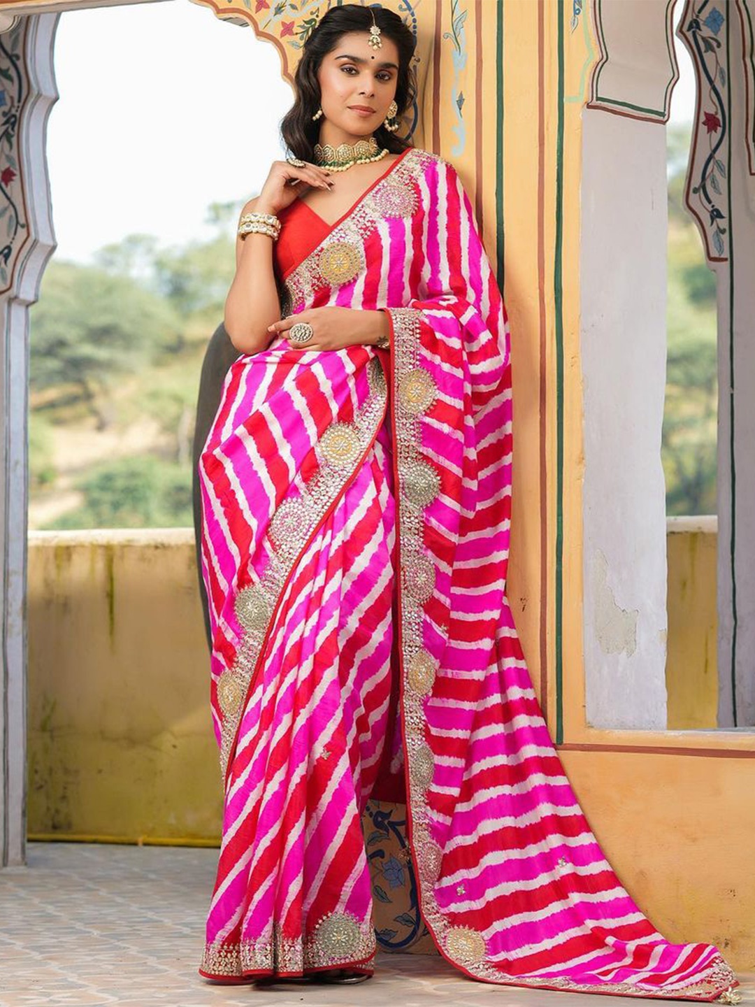 

Munir Leheriya Printed Gotta Patti Saree, Pink