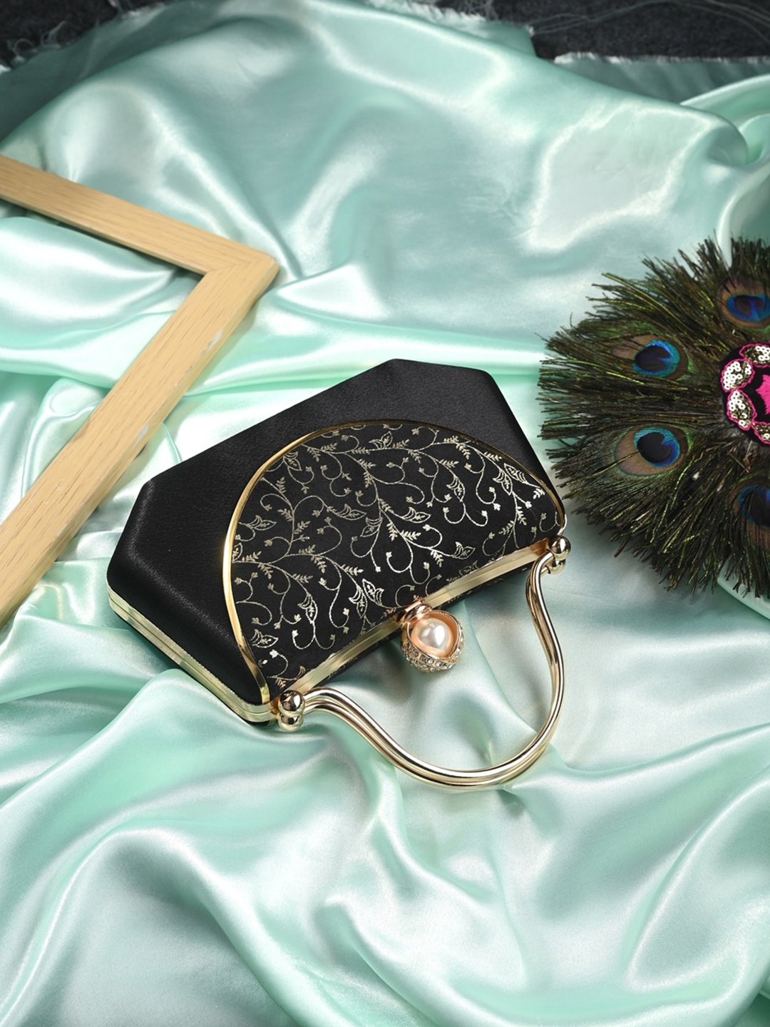 

Toobacraft Embellished Box Clutch, Black