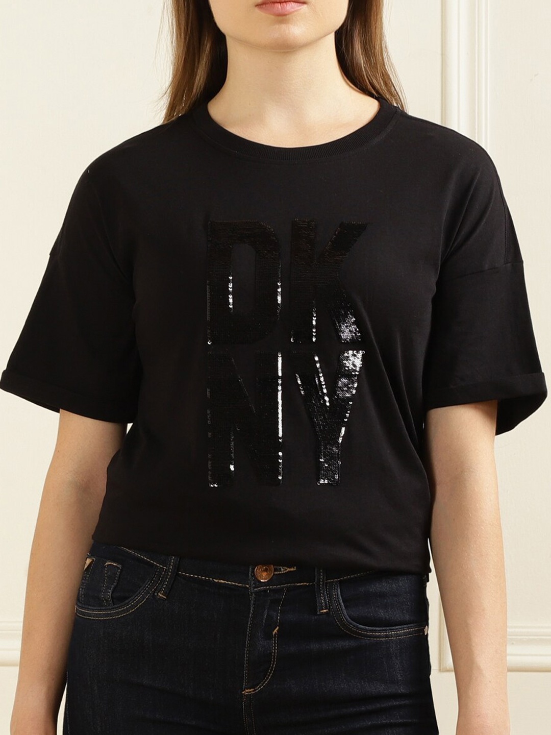 

DKNY Drop-Shoulder Sleeves Embellished Detail Cotton T-shirt, Black