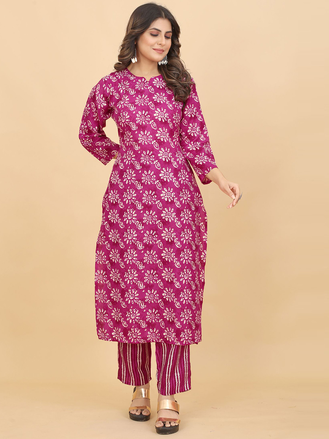 

PREMROOP- THE STYLE YOU LOVE Floral Printed Round Neck Regular Kurta with Trousers, Pink