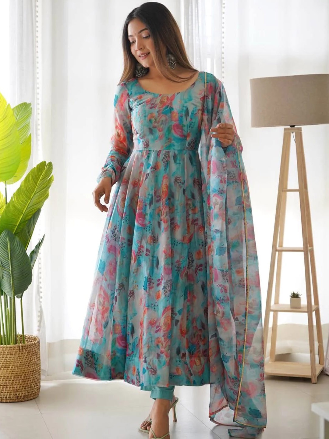 

Wedani Floral Printed Round Neck Anarkali Kurta With Trousers & Dupatta, Blue