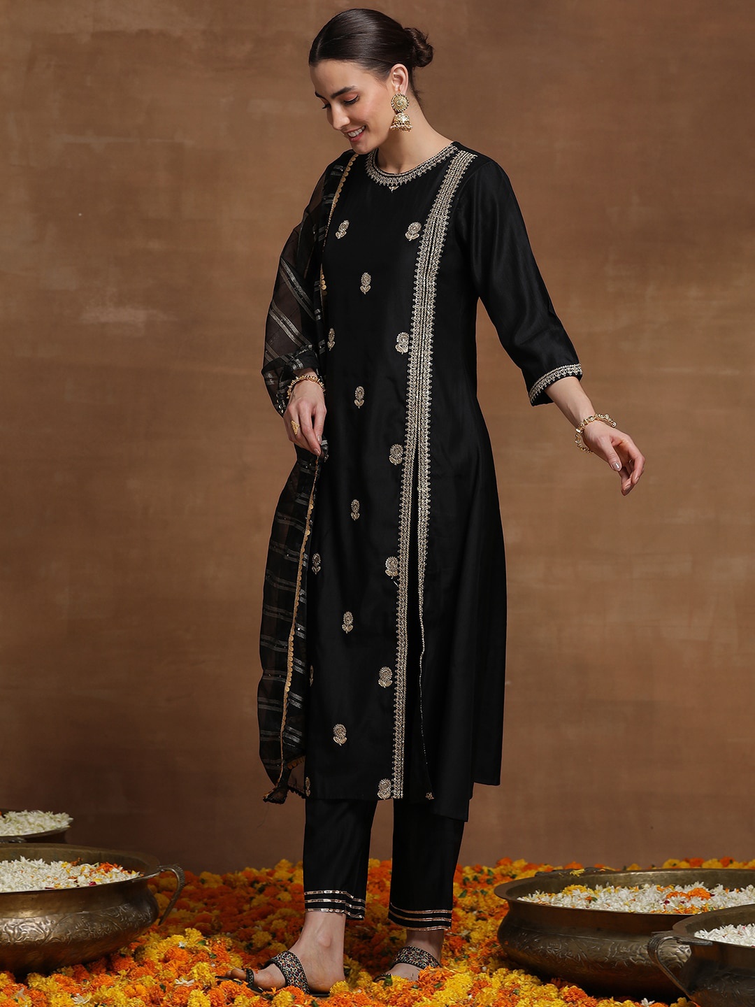

Indo Era Floral Embroidered Regular Sequinned Liva Kurta With Trousers & Dupatta, Black
