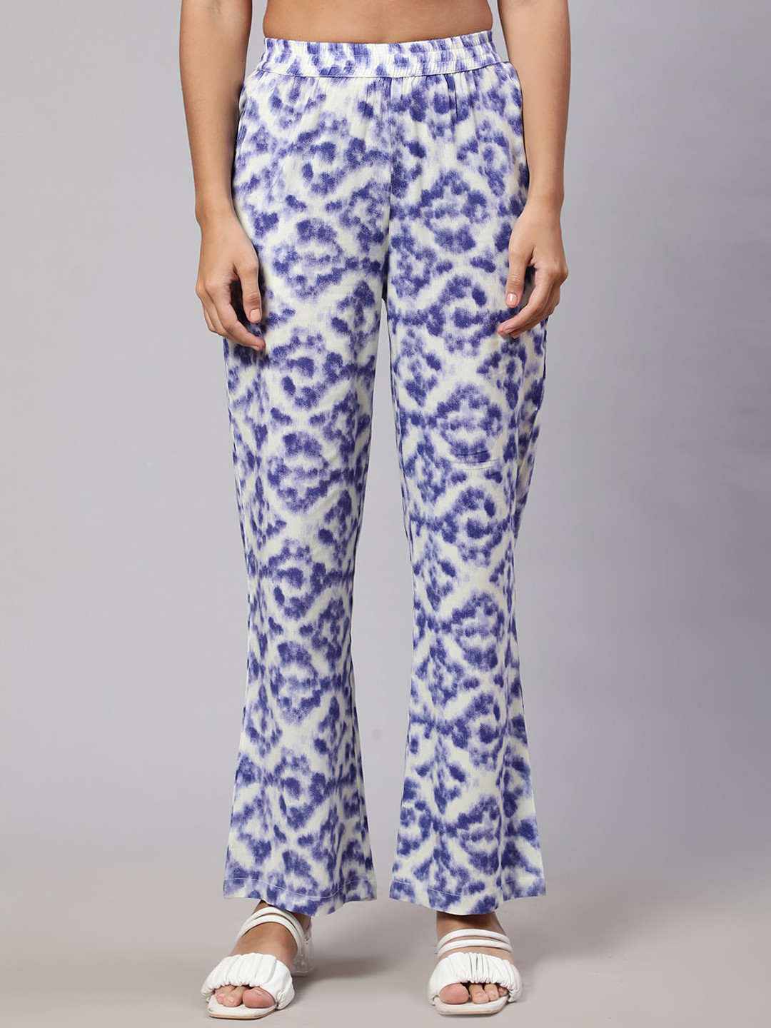 

DAEVISH Women Tie-dye Printed Smart Loose Fit Parallel Trousers, Blue