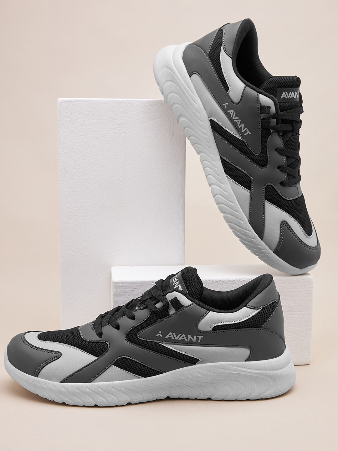 

AVANT Men Mesh HyCross Walking Lace-Up Shoes, Black
