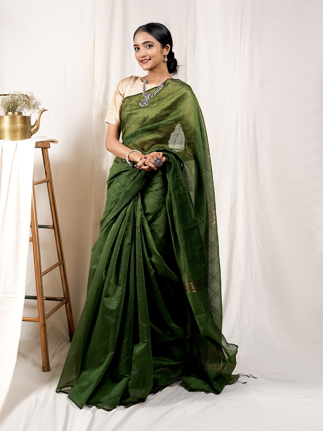 

TEEJH Sequinned Silk Cotton Saree, Green