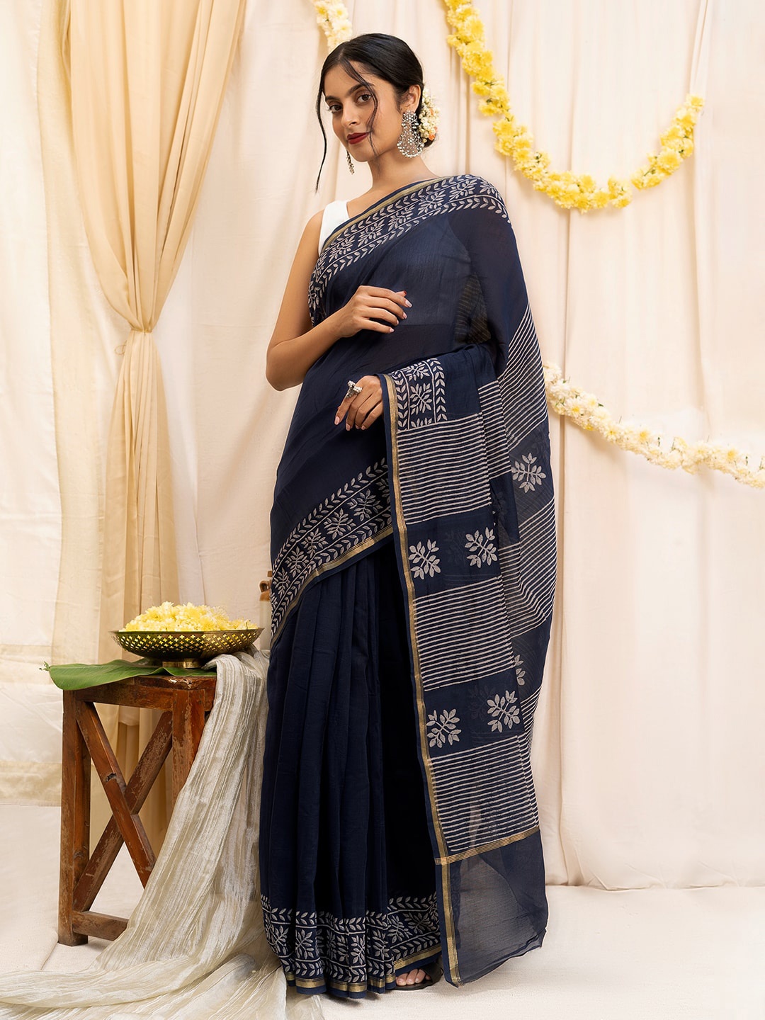 

TEEJH Ethnic Motifs Printed Zari Silk Cotton Chanderi Saree, Navy blue