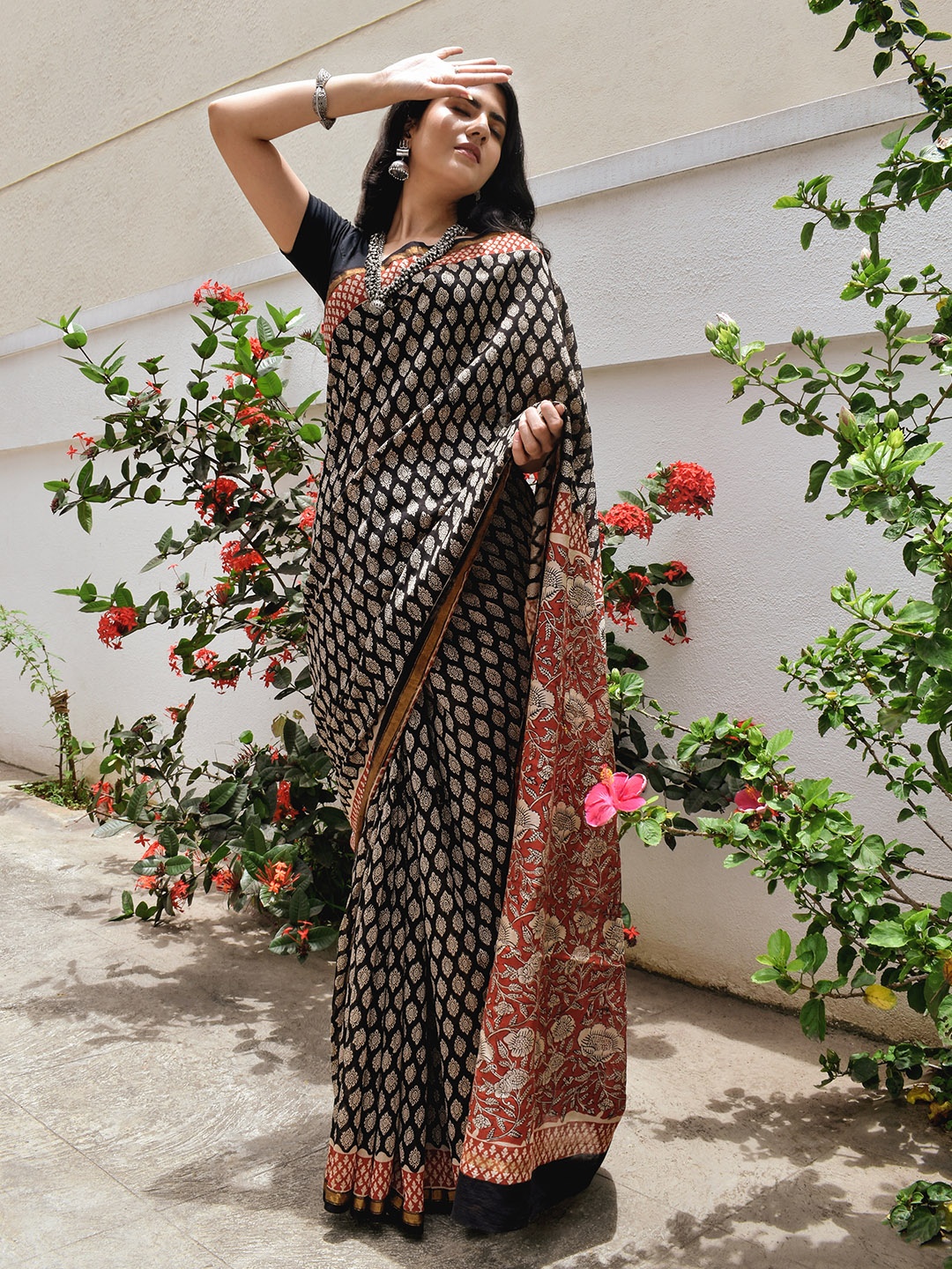 

TEEJH Ethnic Motifs Printed Silk Cotton Chanderi Saree, Black