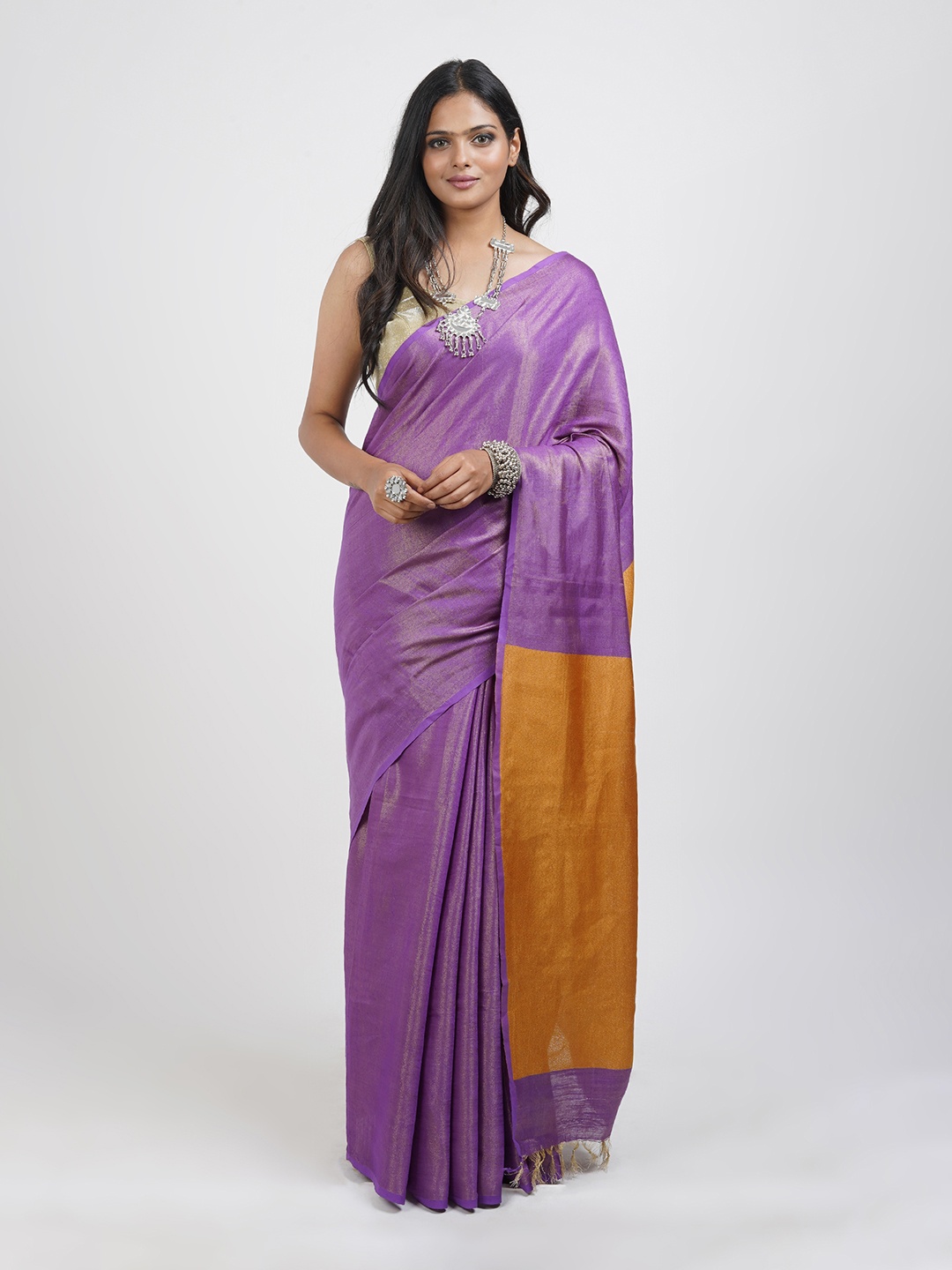 

TEEJH Colourblocked Pure Cotton Saree, Purple