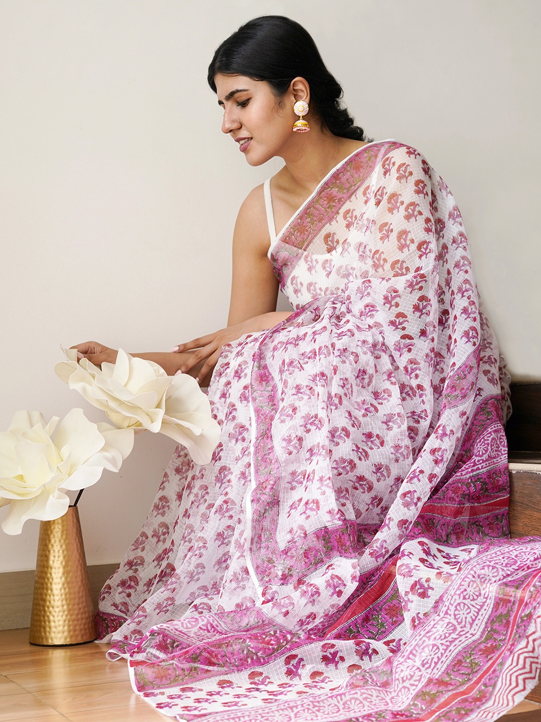 

TEEJH Ethnic Motifs Printed Zari Kota Saree, White