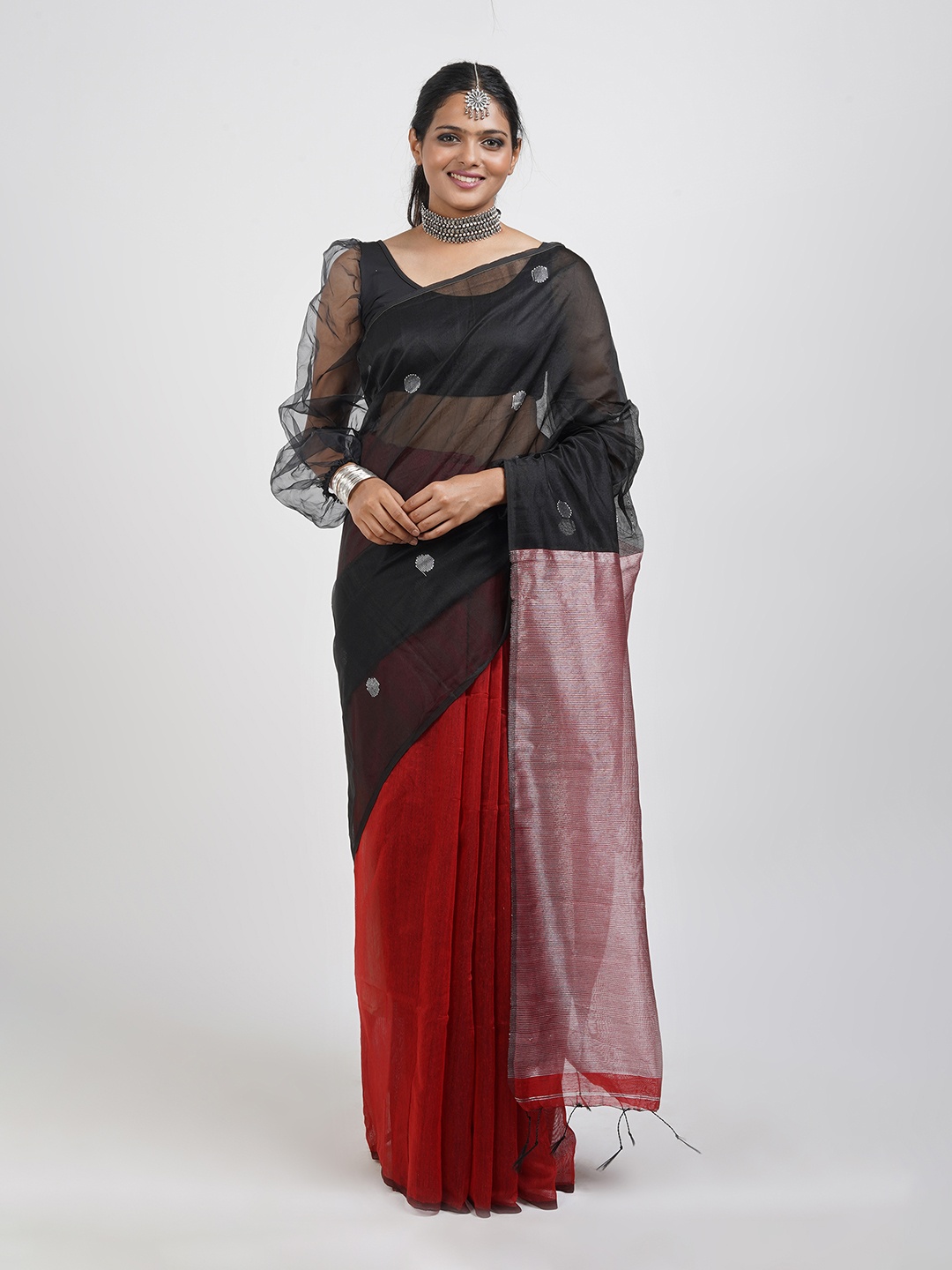 

TEEJH Polka Dots Woven Design Saree, Magenta