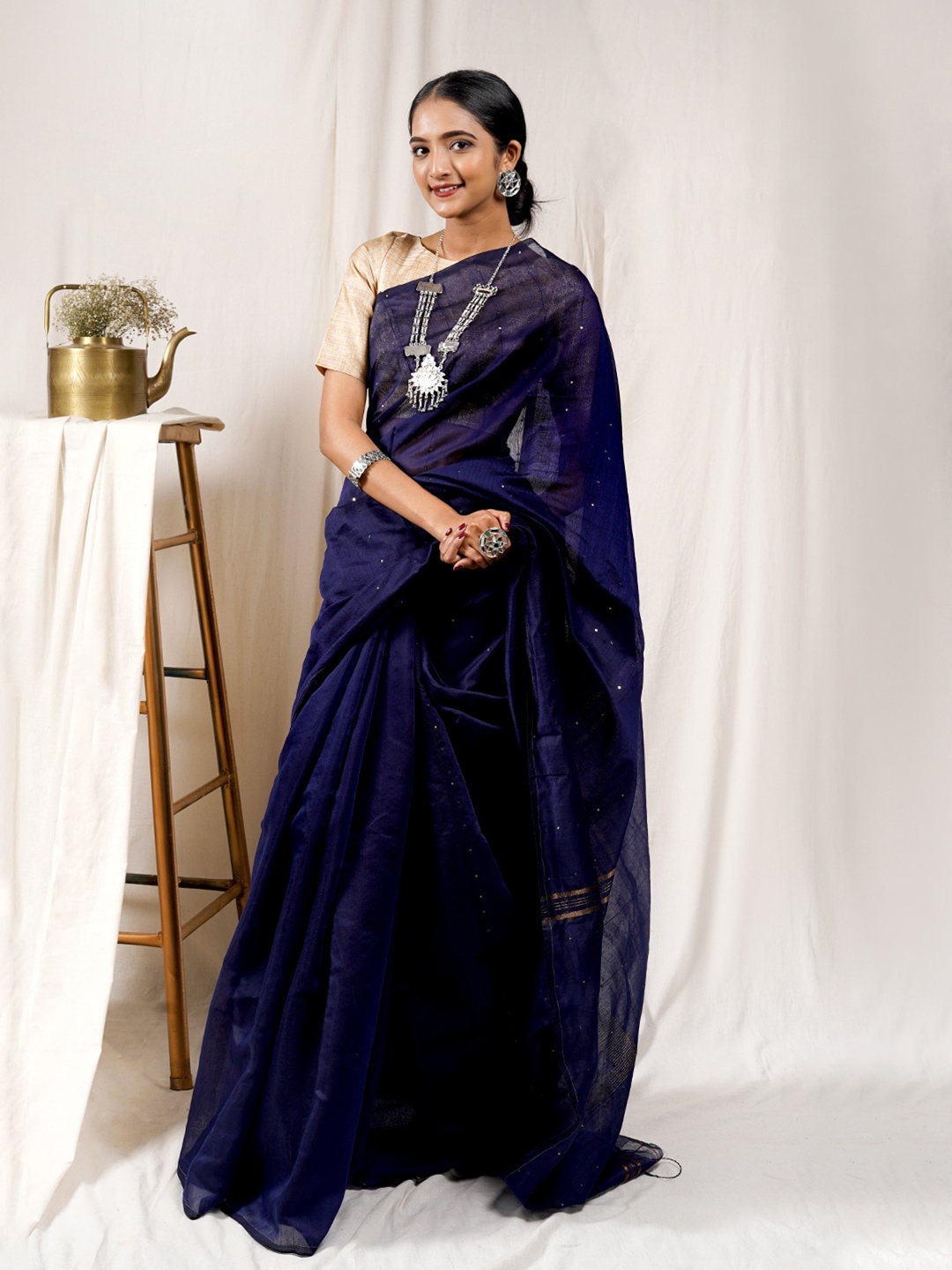 

TEEJH Silk Cotton Saree, Navy blue