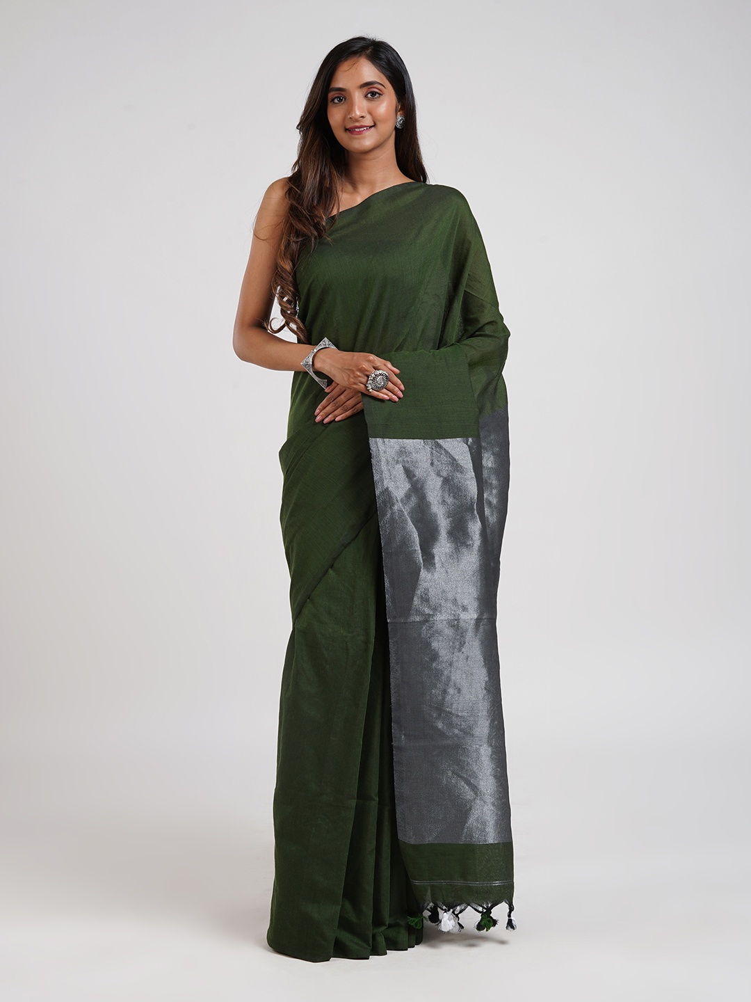 

TEEJH Zari Detail Pure Cotton Saree, Green
